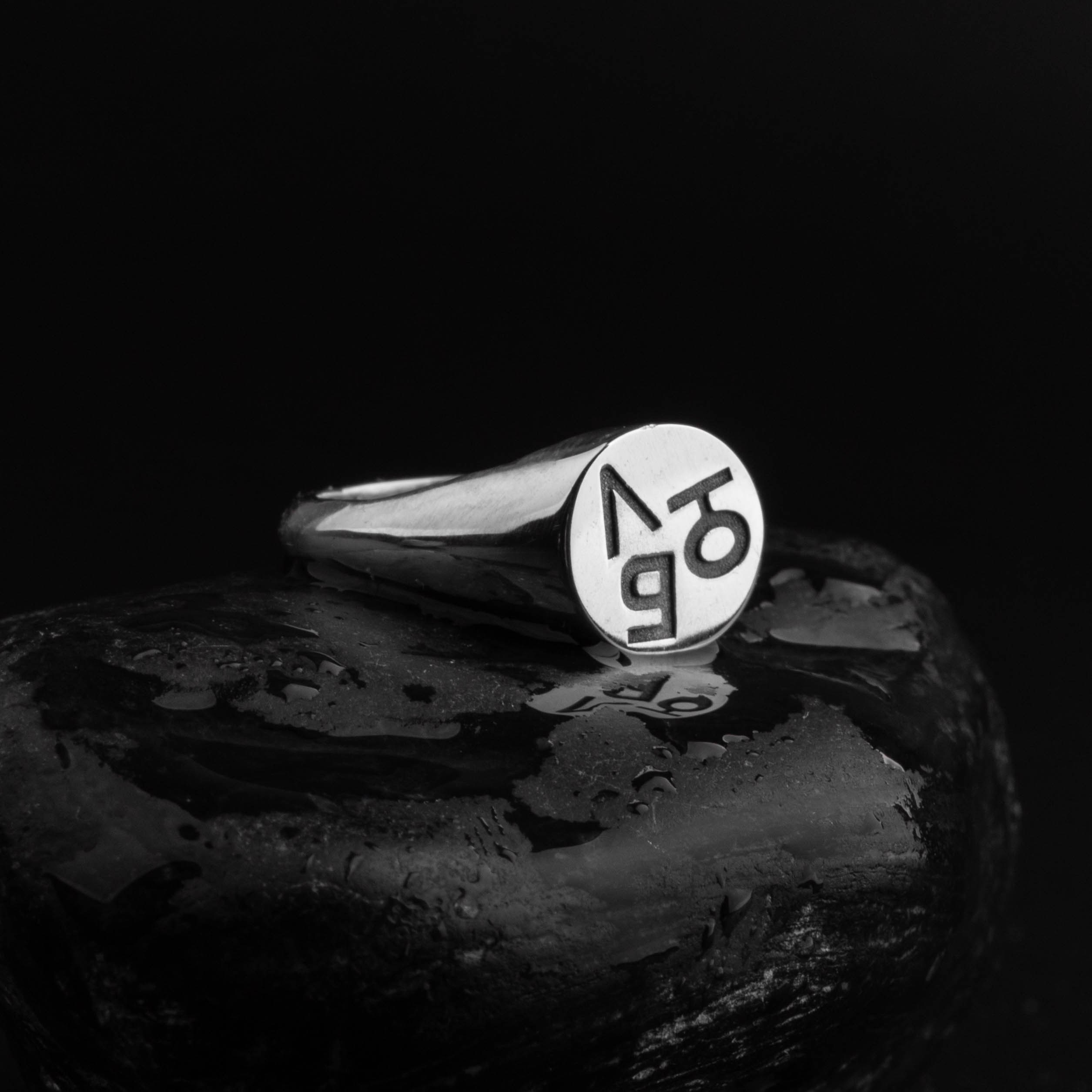 Ювелирные украшения. Предметный фотограф в Крыму Ольга Шестакова