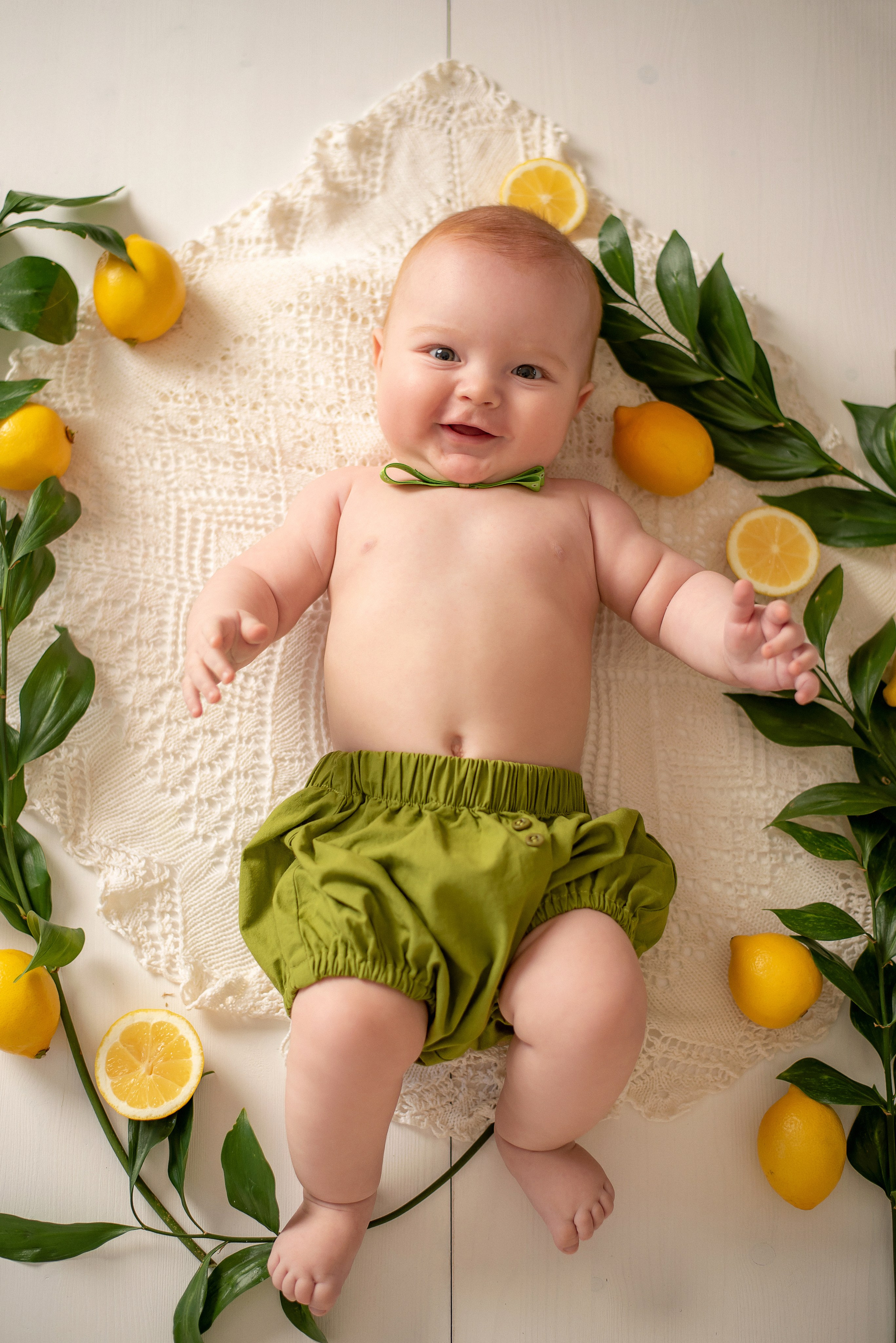 Дамир — молочная ванна и сухой образ. Семейный и детский фотограф Наталья Горда