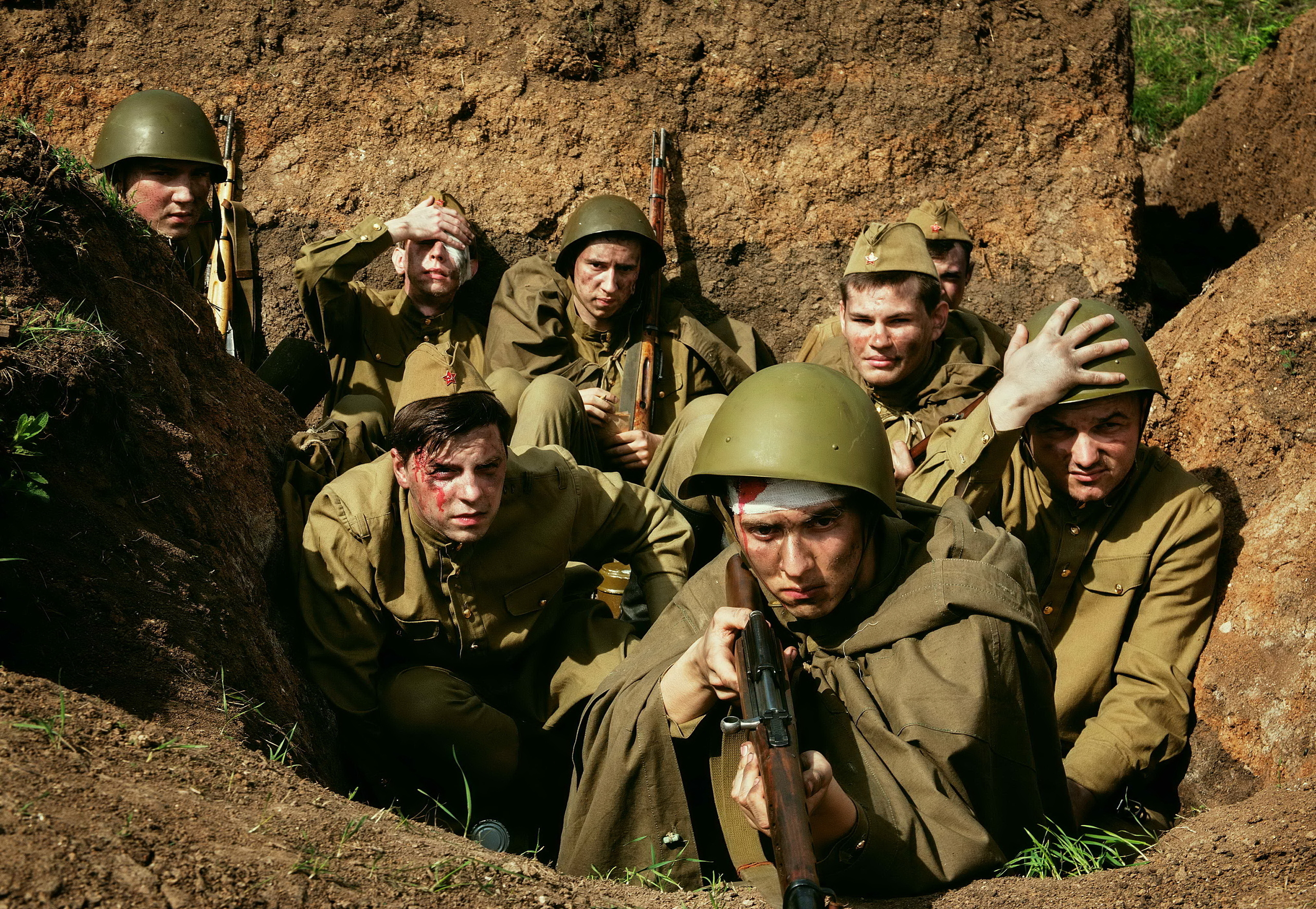 Фотограф Денис Зимин, сьёмка для маркетплейсов в городе Ростове-на-Дон. Выпускные альбомы, фотограф Денис Зимин в городе Ростове-на-Дону