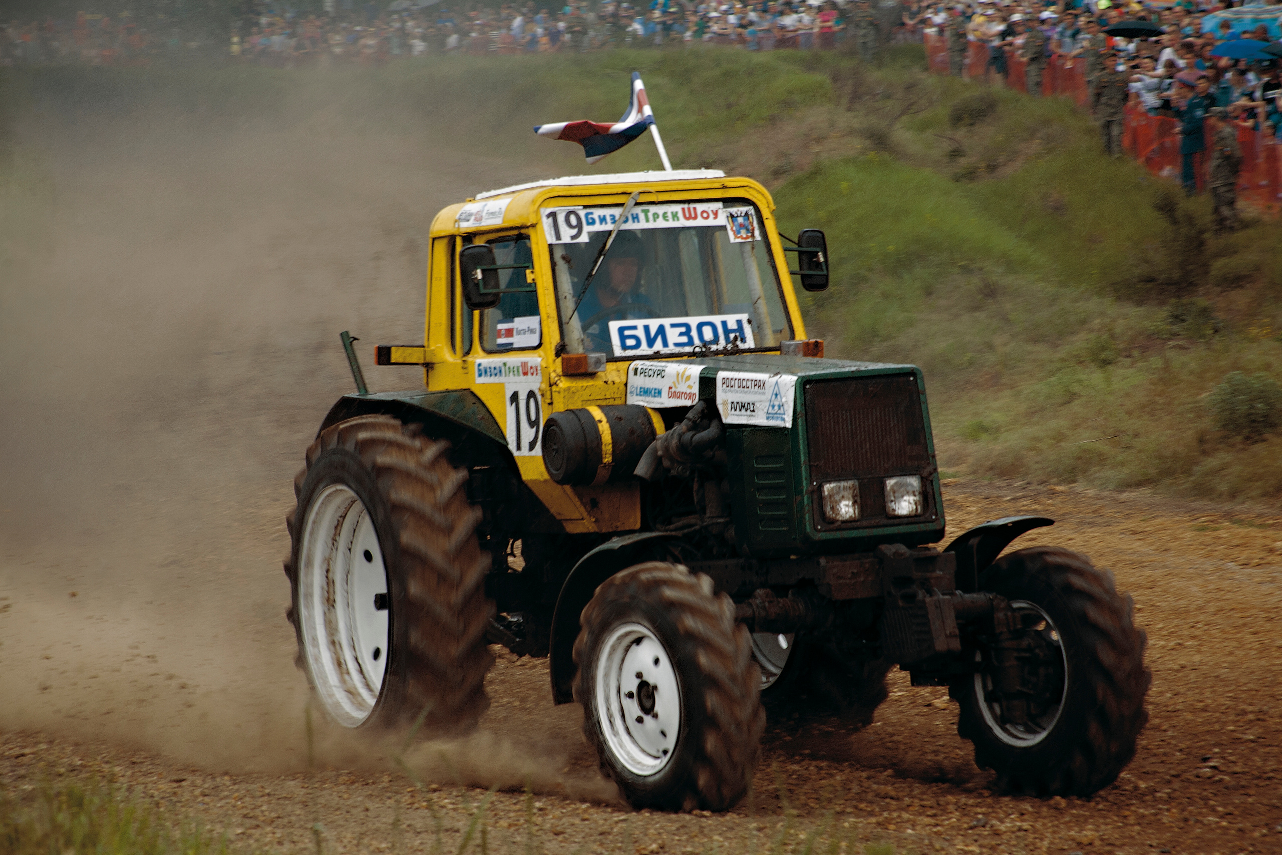 Фотограф Денис Зимин, сьёмка для маркетплейсов в городе Ростове-на-Дон. Выпускные альбомы, фотограф Денис Зимин в городе Ростове-на-Дону