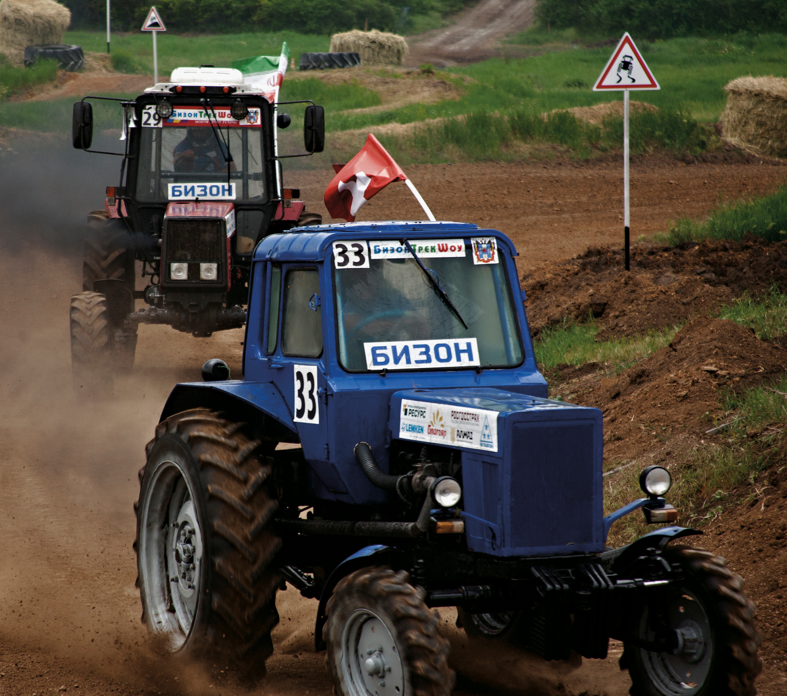 Фотограф Денис Зимин, сьёмка для маркетплейсов в городе Ростове-на-Дон. Выпускные альбомы, фотограф Денис Зимин в городе Ростове-на-Дону