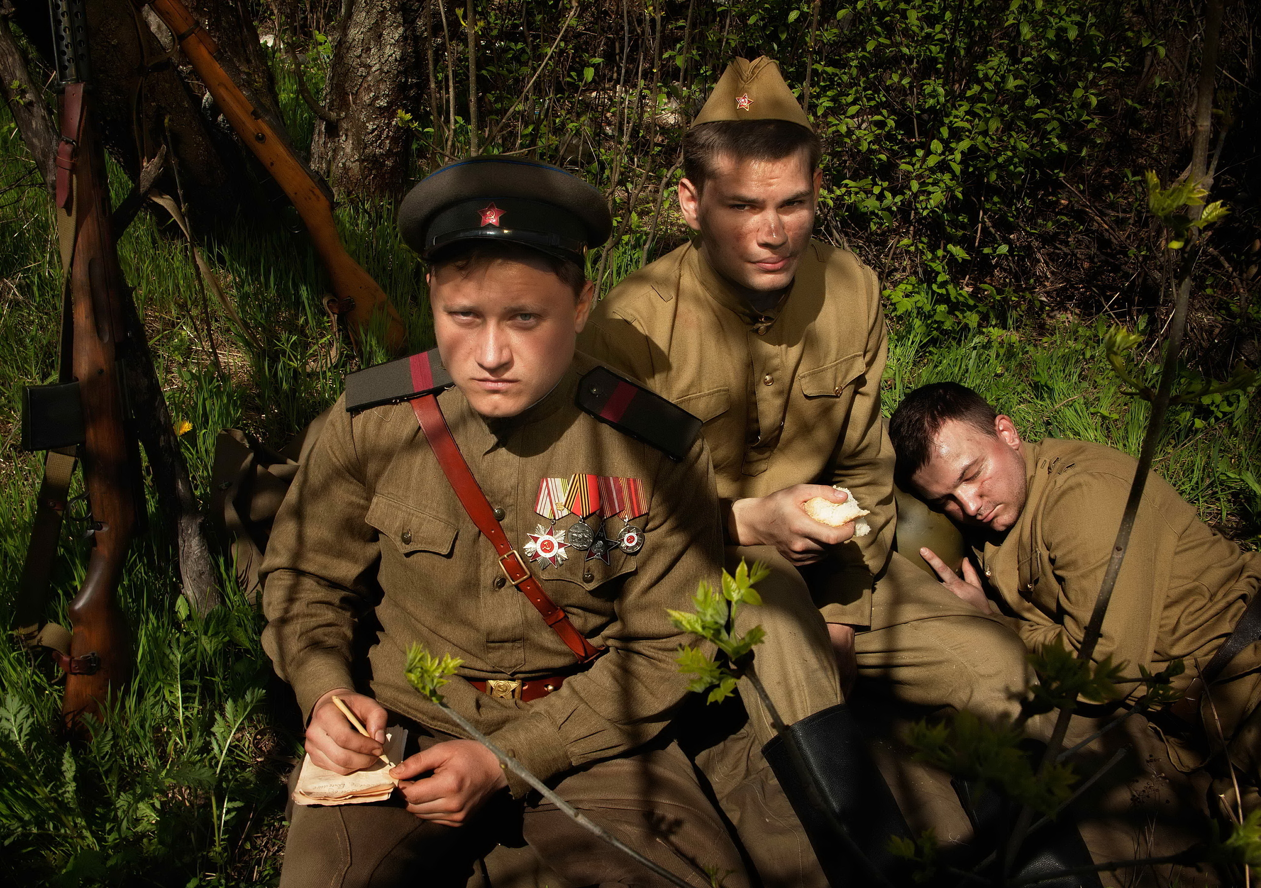 Фотограф Денис Зимин, сьёмка для маркетплейсов в городе Ростове-на-Дон. Выпускные альбомы, фотограф Денис Зимин в городе Ростове-на-Дону