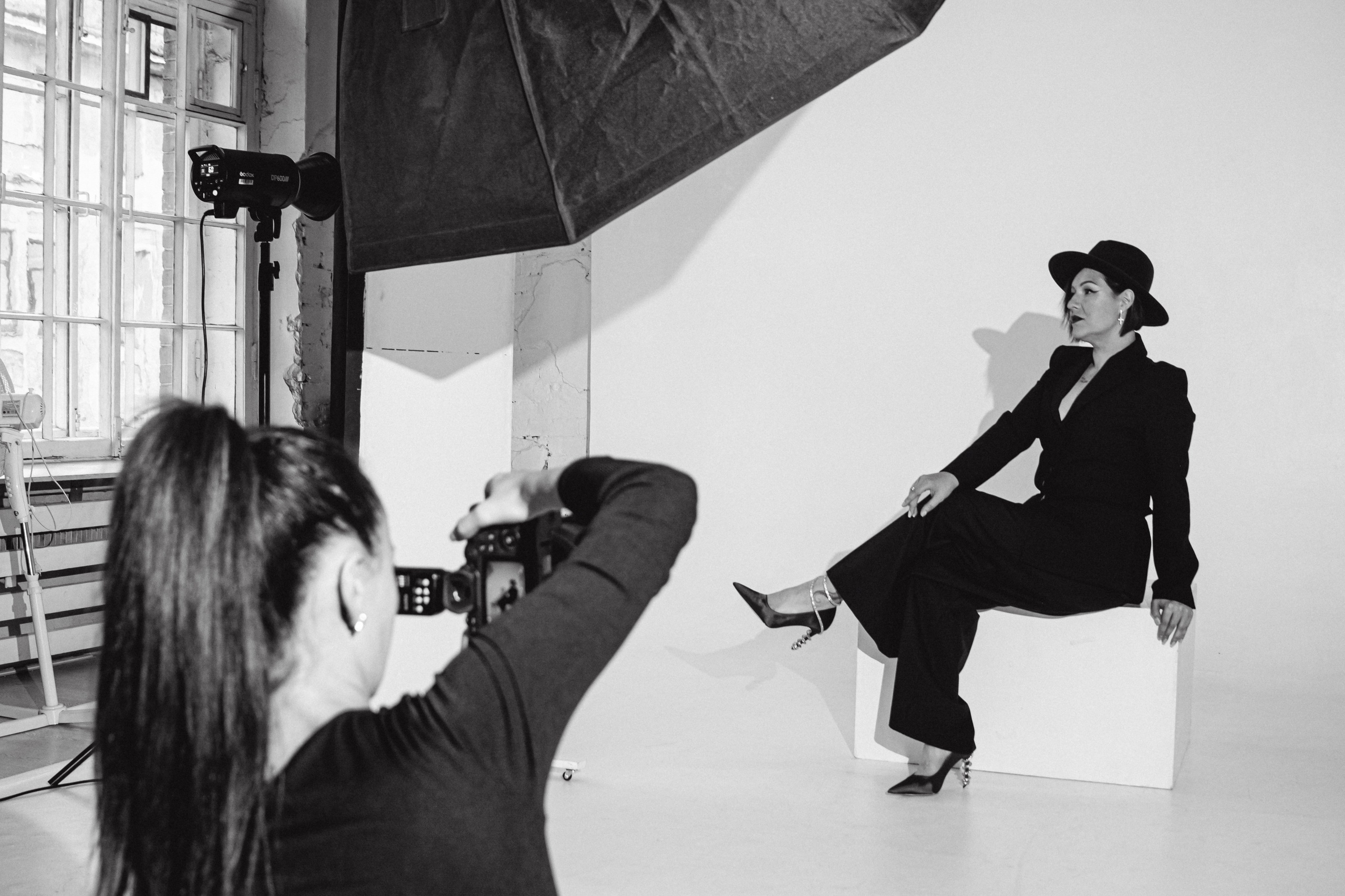 Фэшн-съёмка участниц Миссис Бизнес Гатчина 2023. Портретный фотограф в Санкт-Петербурге Дмитриева Наталия