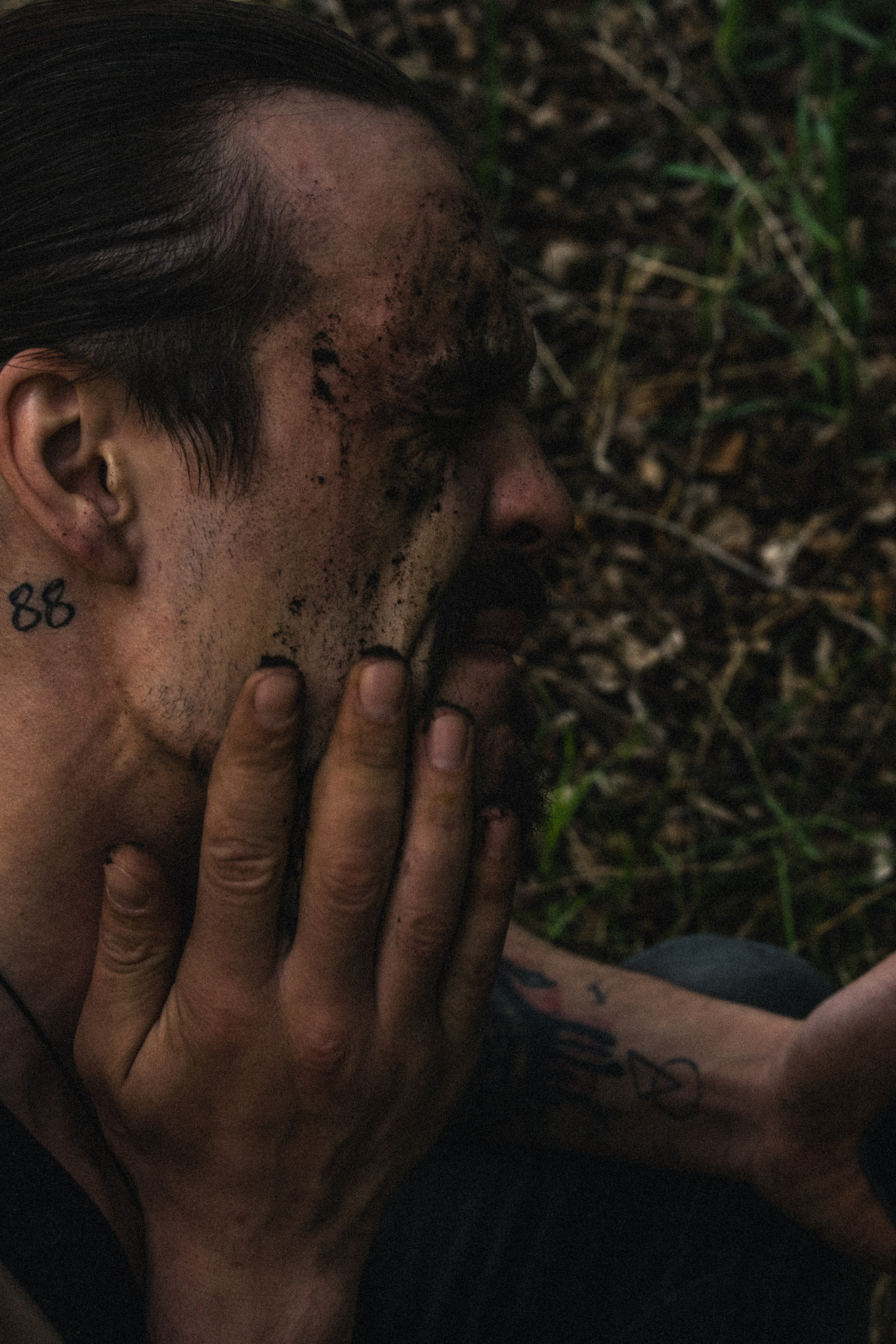 «Они шли мимо заброшенного дома». Фотограф |Герасимова София