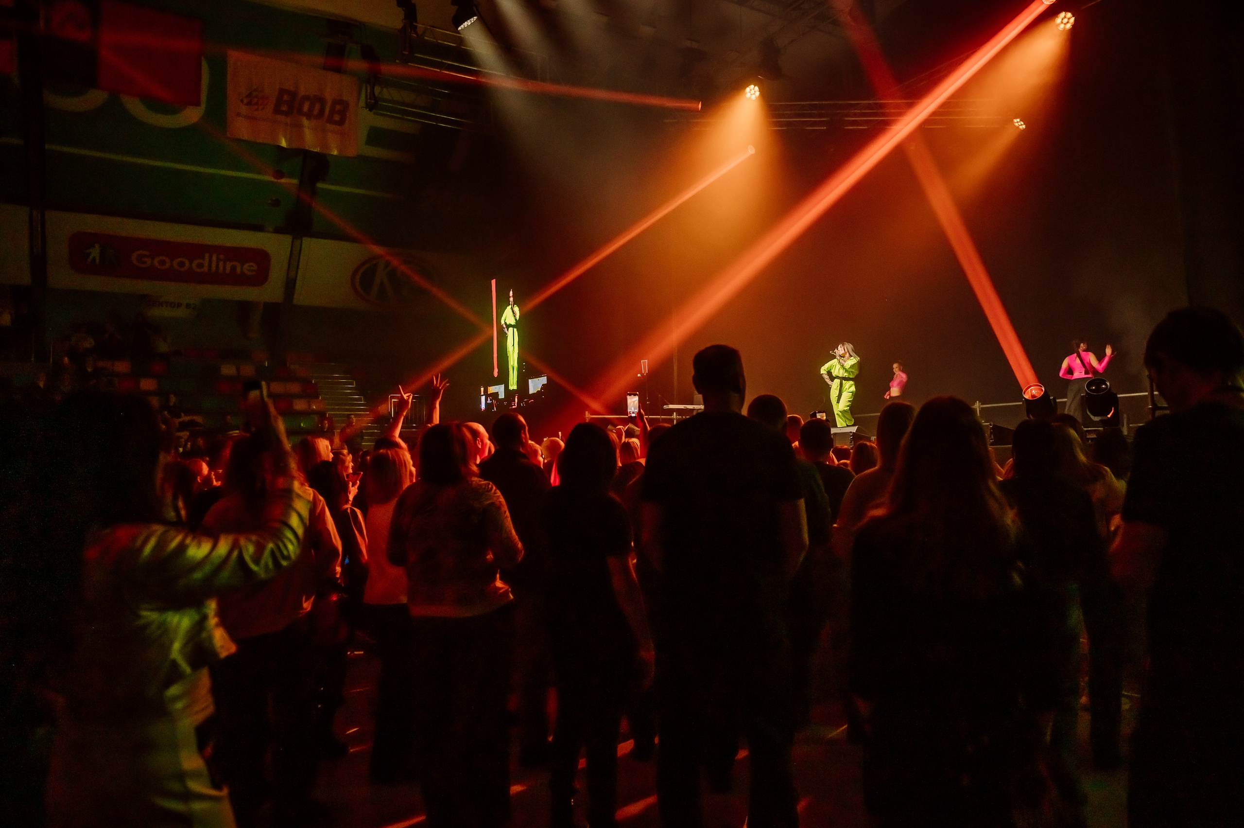 Дискач 90-х в Кемерово, СРК Арена. Детский фотограф, семейный фотограф и репортажи в Кемерово