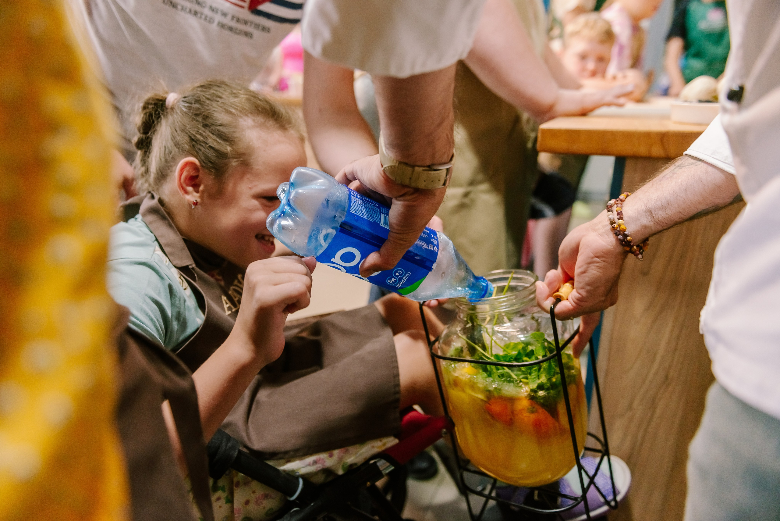 Инклюзивная кухня добра в Артишок 30. 07.35. Детский фотограф, семейный фотограф и репортажи в Кемерово