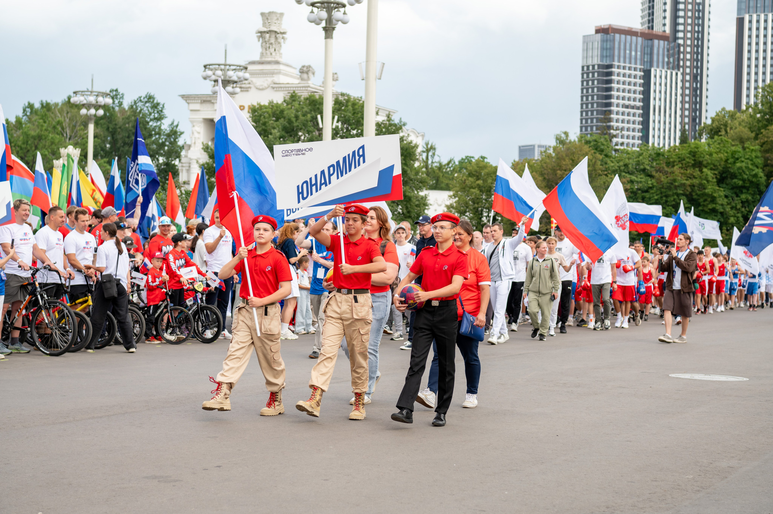 Спортивное шествие посвященное Дню физкультурника!. Детский и семейный фотограф г. Москва Оксана Катаджи