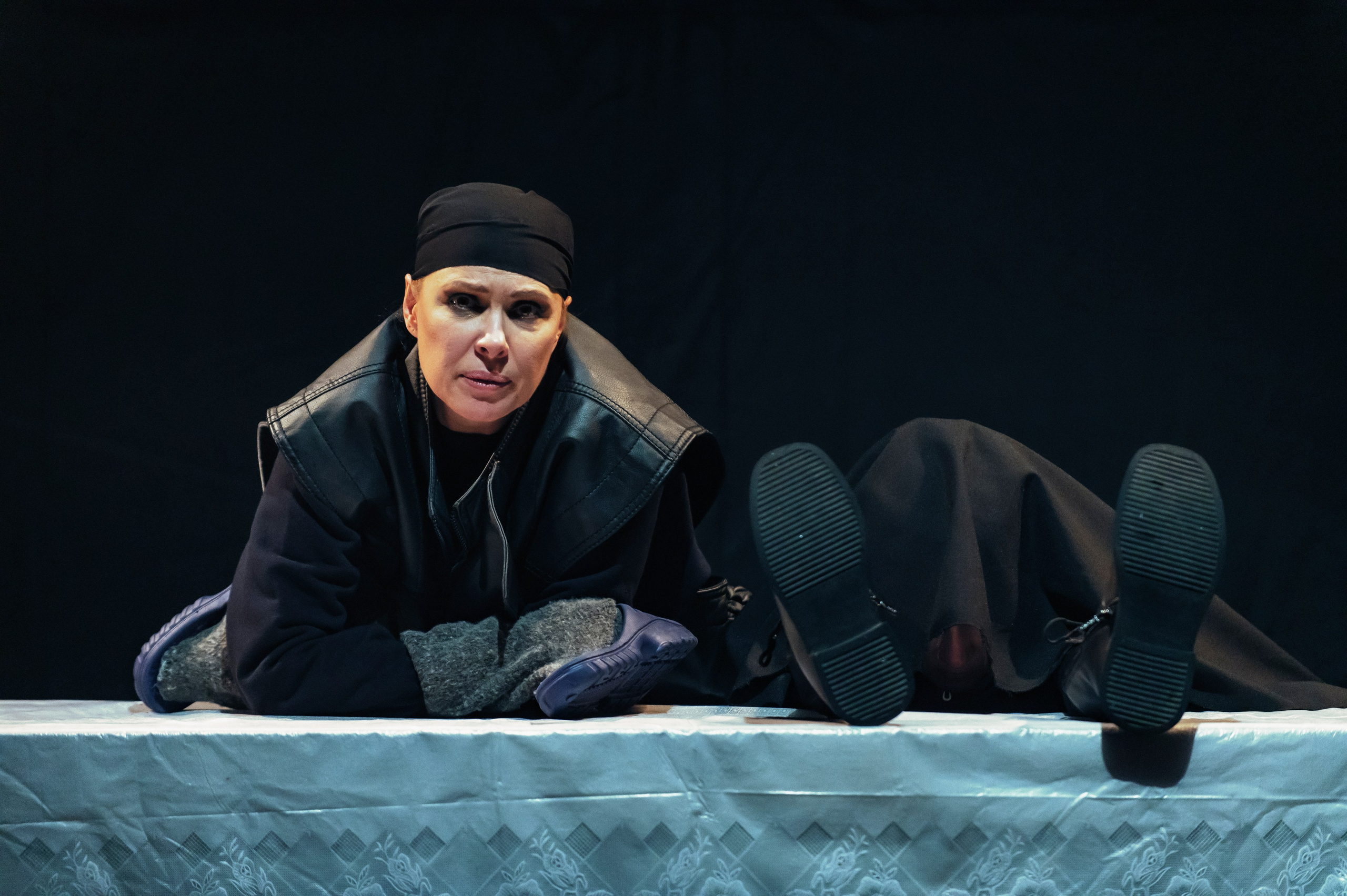 Спектакль "Магазин", Небольшой Драматический Театр /Санкт-Петербург/. Татьяна Колганова, Анна Шельяпкова, Михаил Тараканов