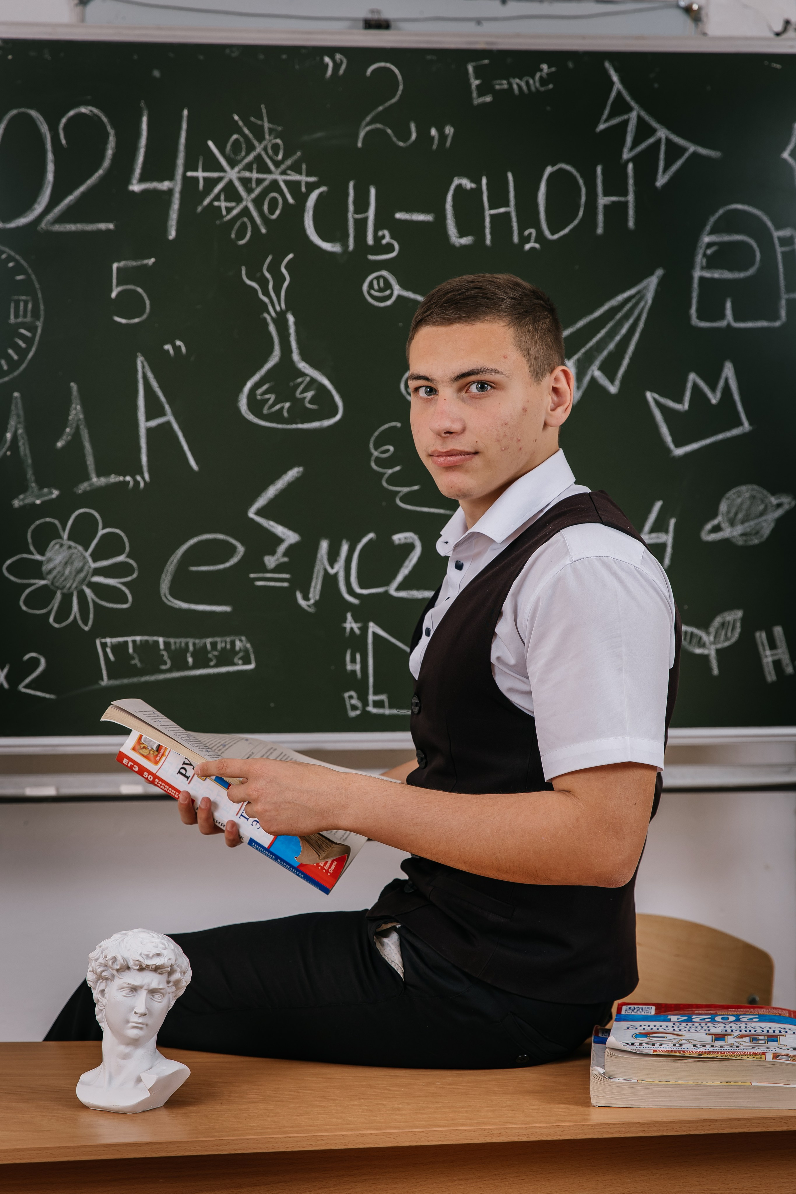 Фотосессия в старших классах Крымск. Фотограф Любава Колесник. Выпускные альбомы в Крымском районе