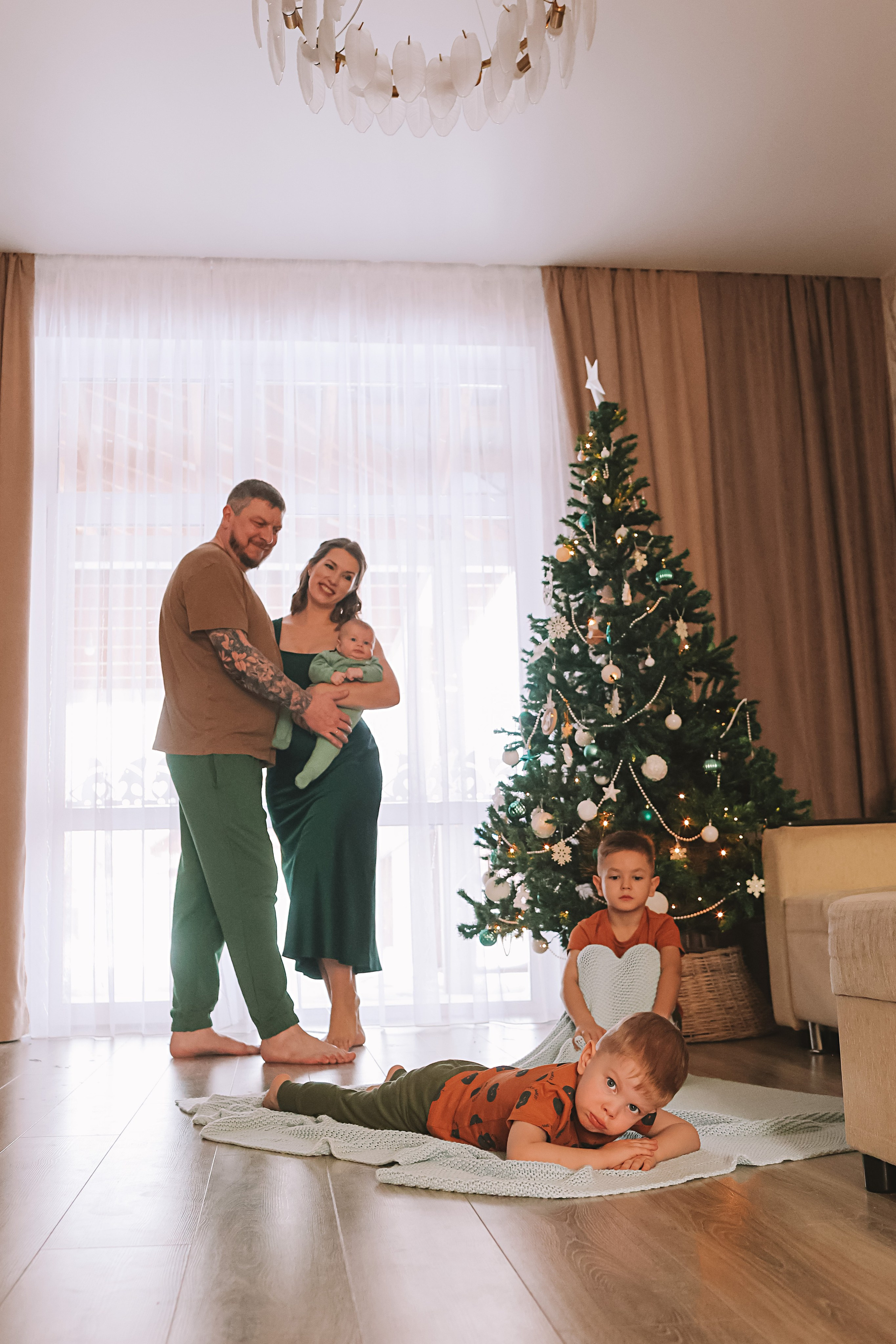Команда. Семейный фотограф Тюмень, фотограф на роды Салмина Мария