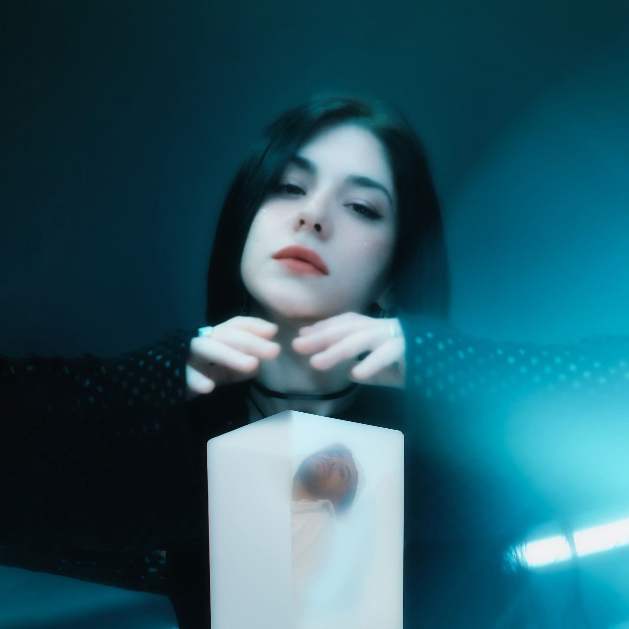 Asenssia, Broosnica — Мотылёк