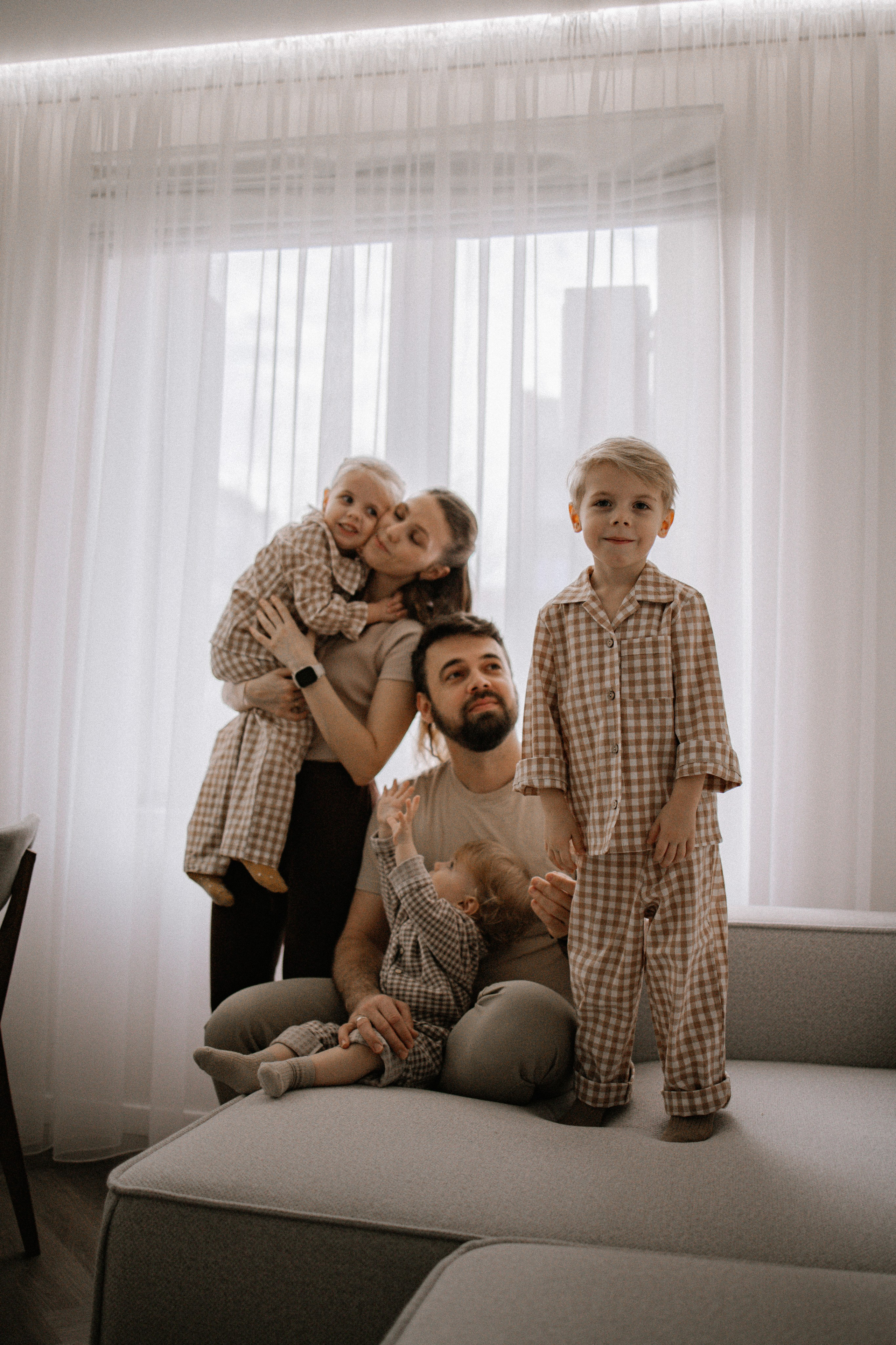 Семейная съемка Пети, Вари, Вани и их родителей. Семейный фотограф | Керчь | Ивановская Виктория