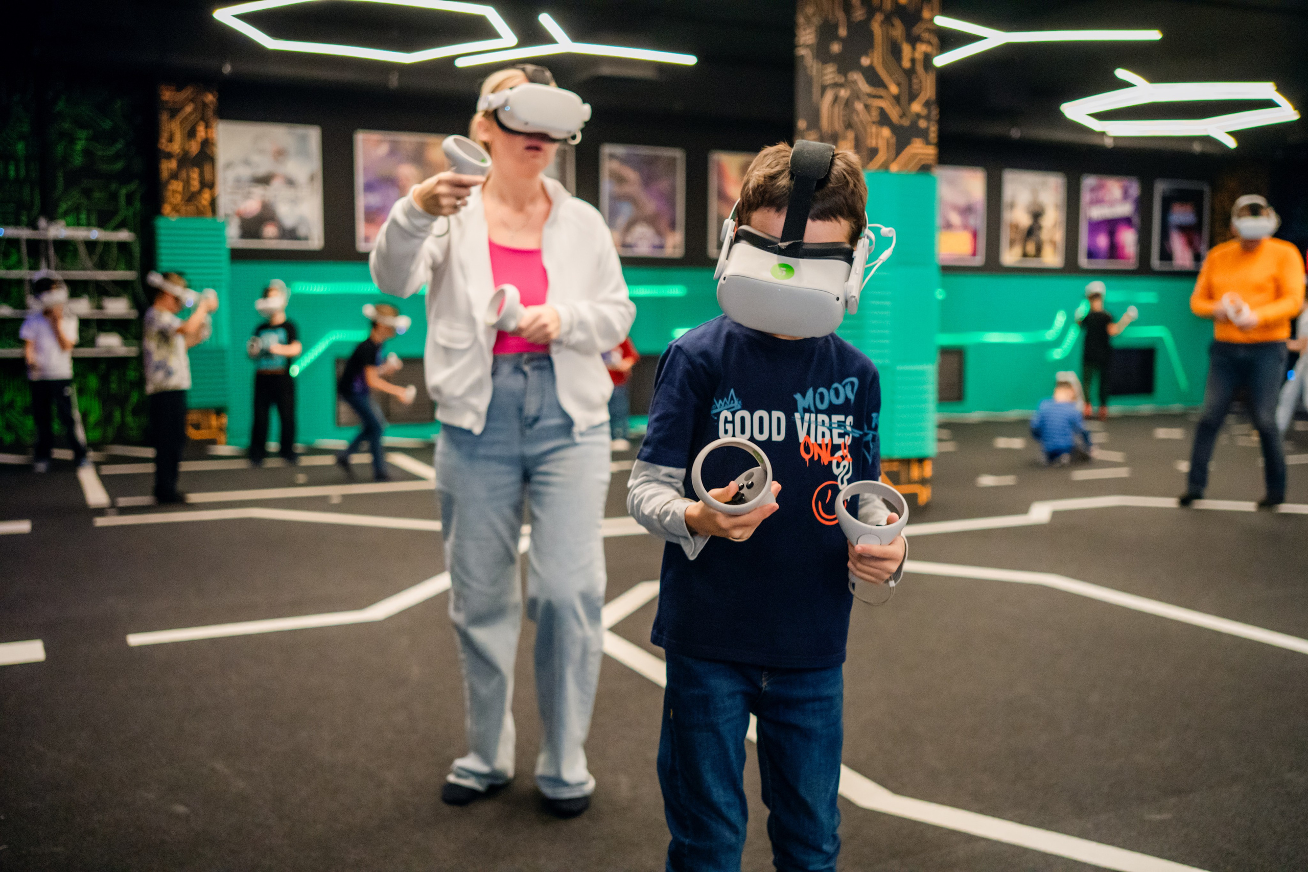 VR (September-October 2024). Felixtones