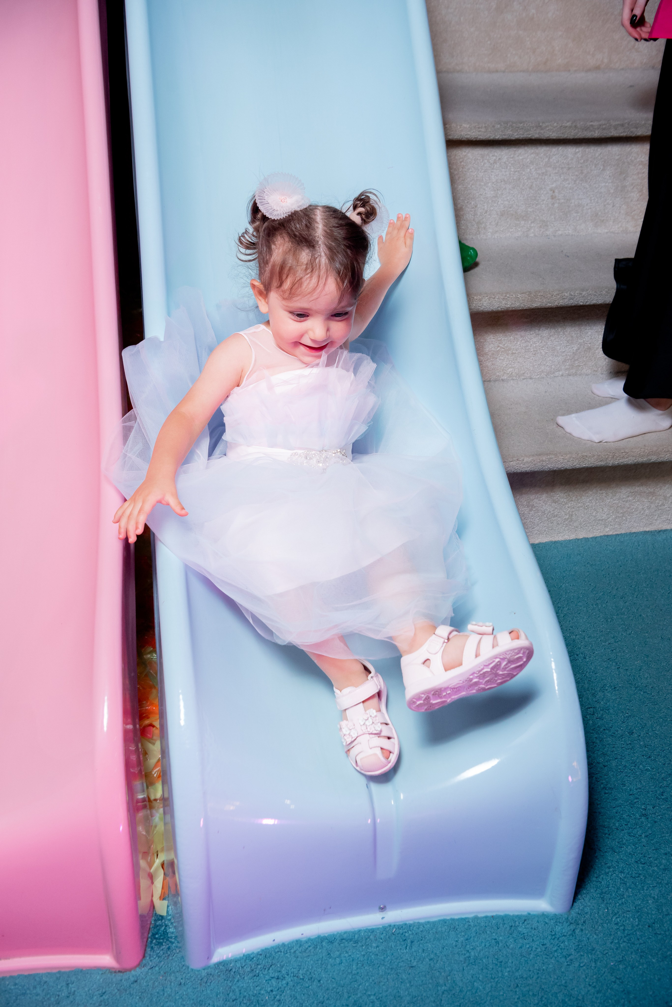 ДР Рая и Стелла в детская комната Сказочный Отель. Фотограф в Волгограде и Волжском Александр Горбань