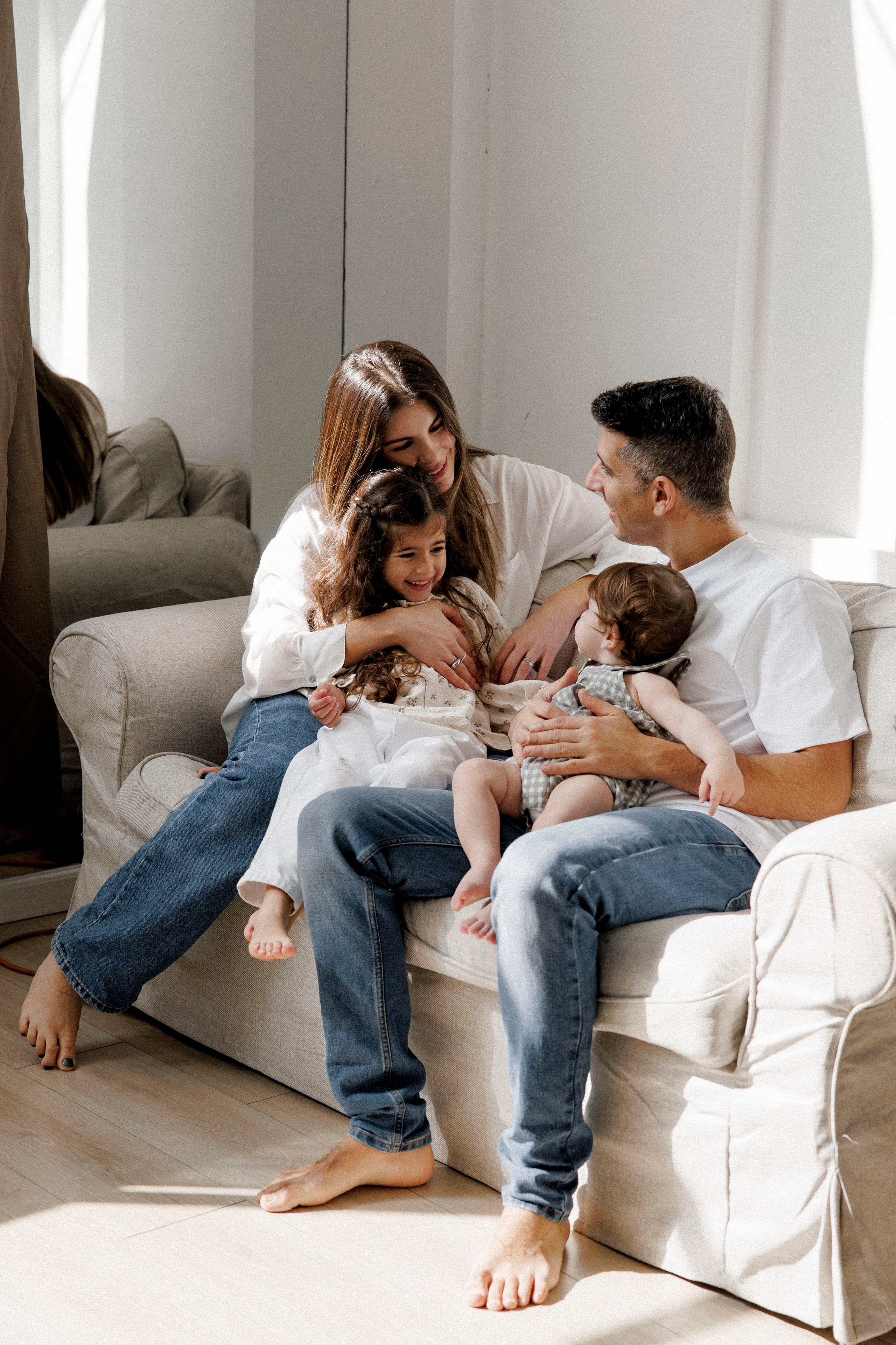 One year inside the White studio. Wedding and family photographer