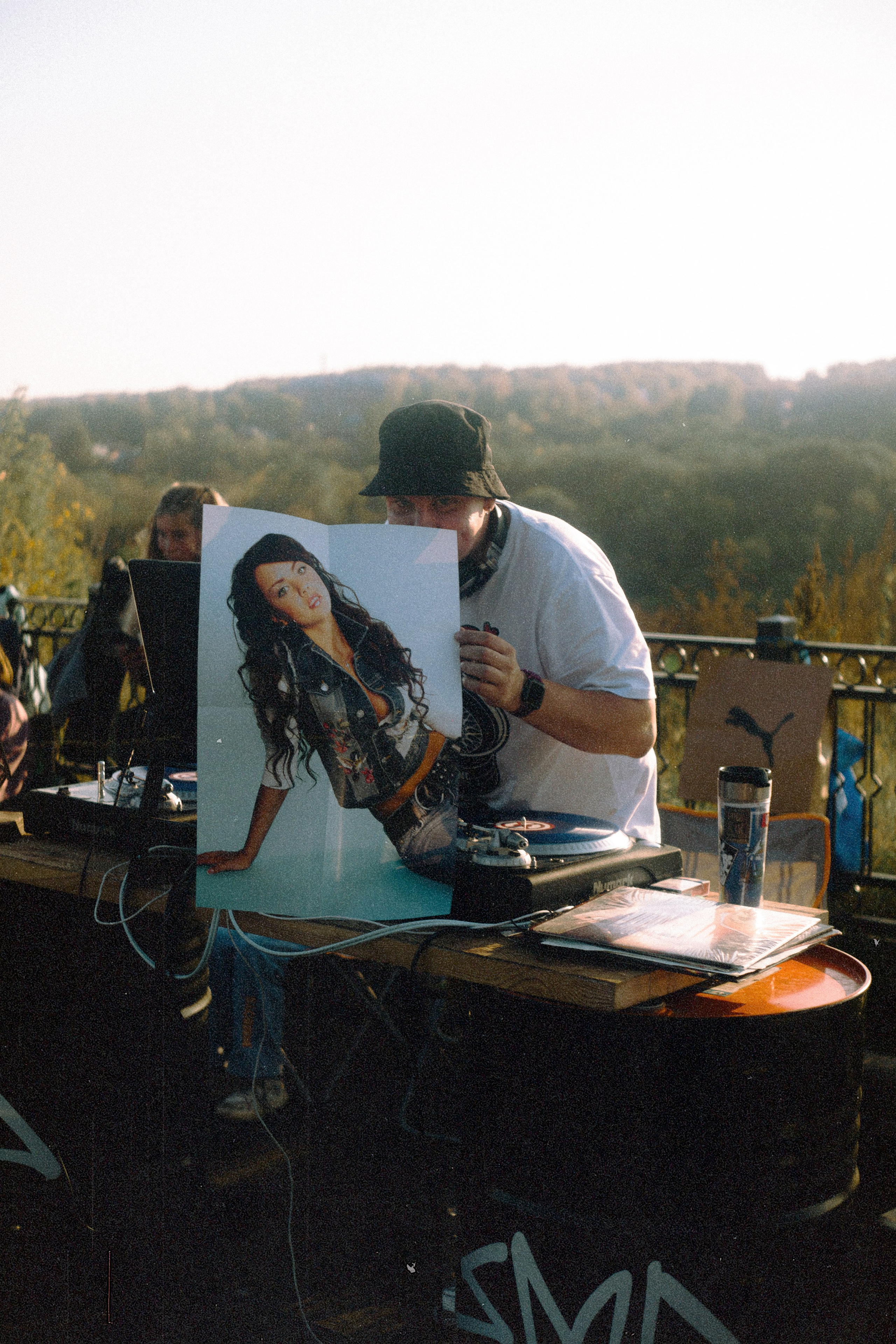 Репортажная фотосъёмка SMD Weekend в Калуге обработанные под плёнку