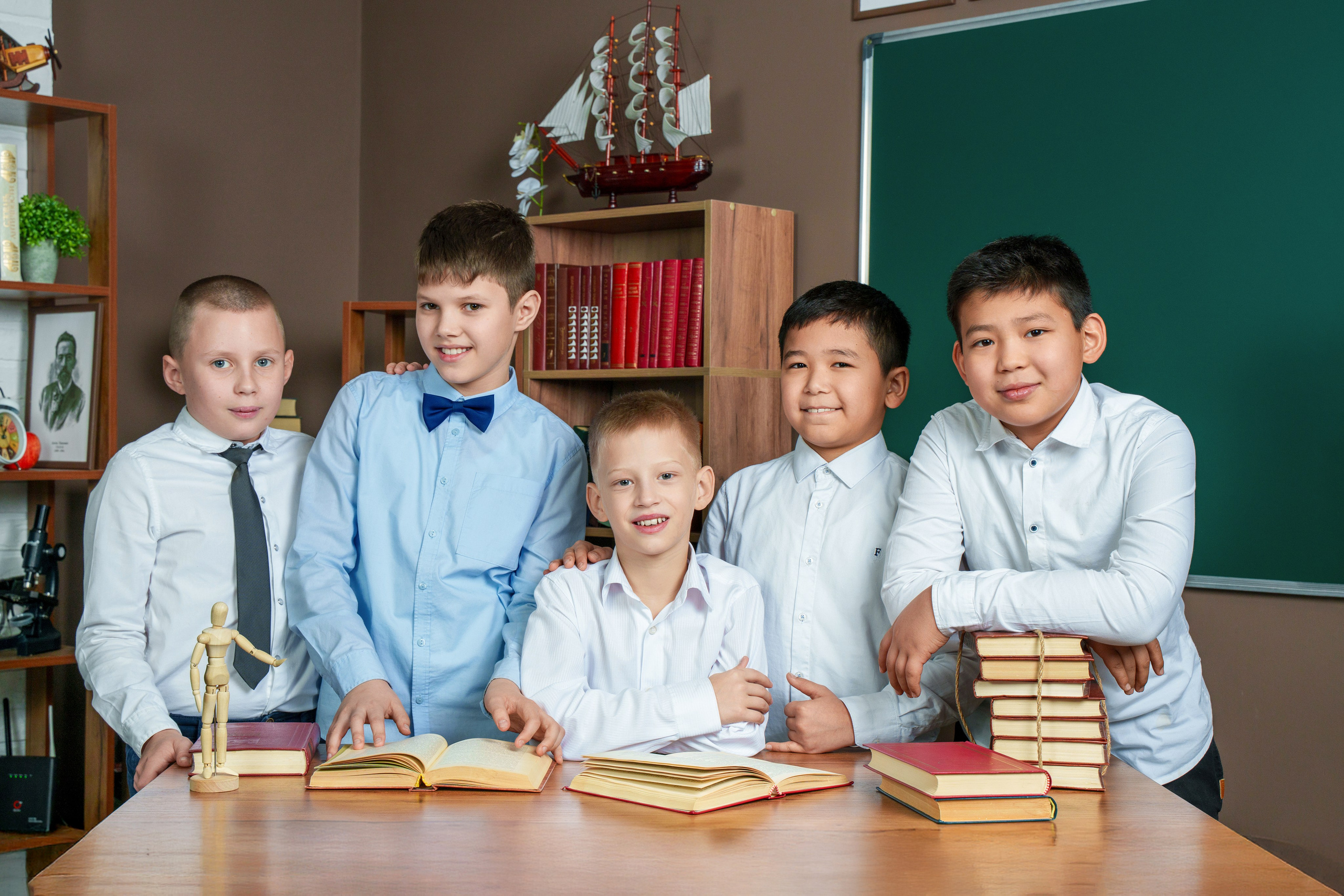 Школьные альбомы 1-4 классов