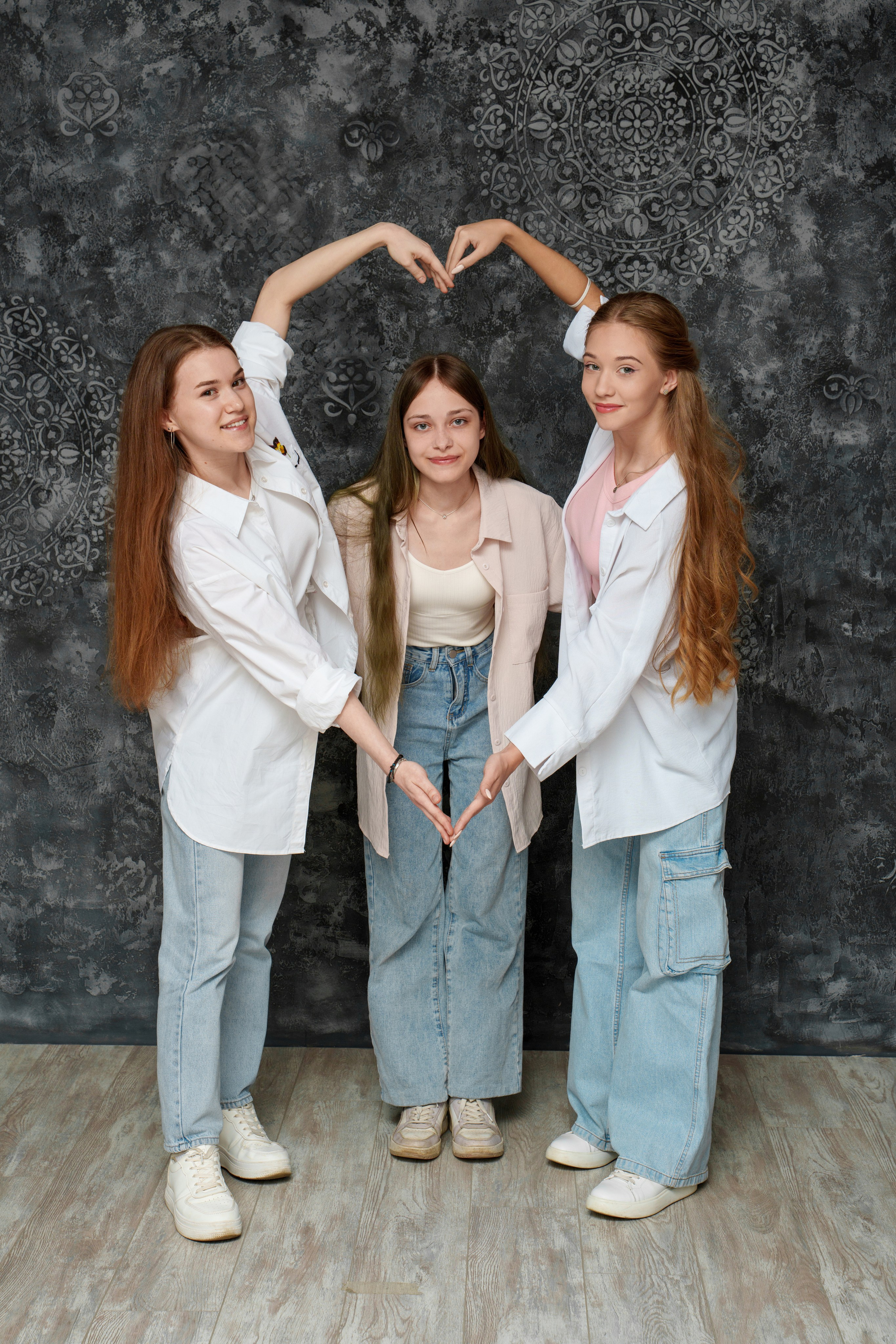 Выпускные альбомы 9-11 классов г. Москва