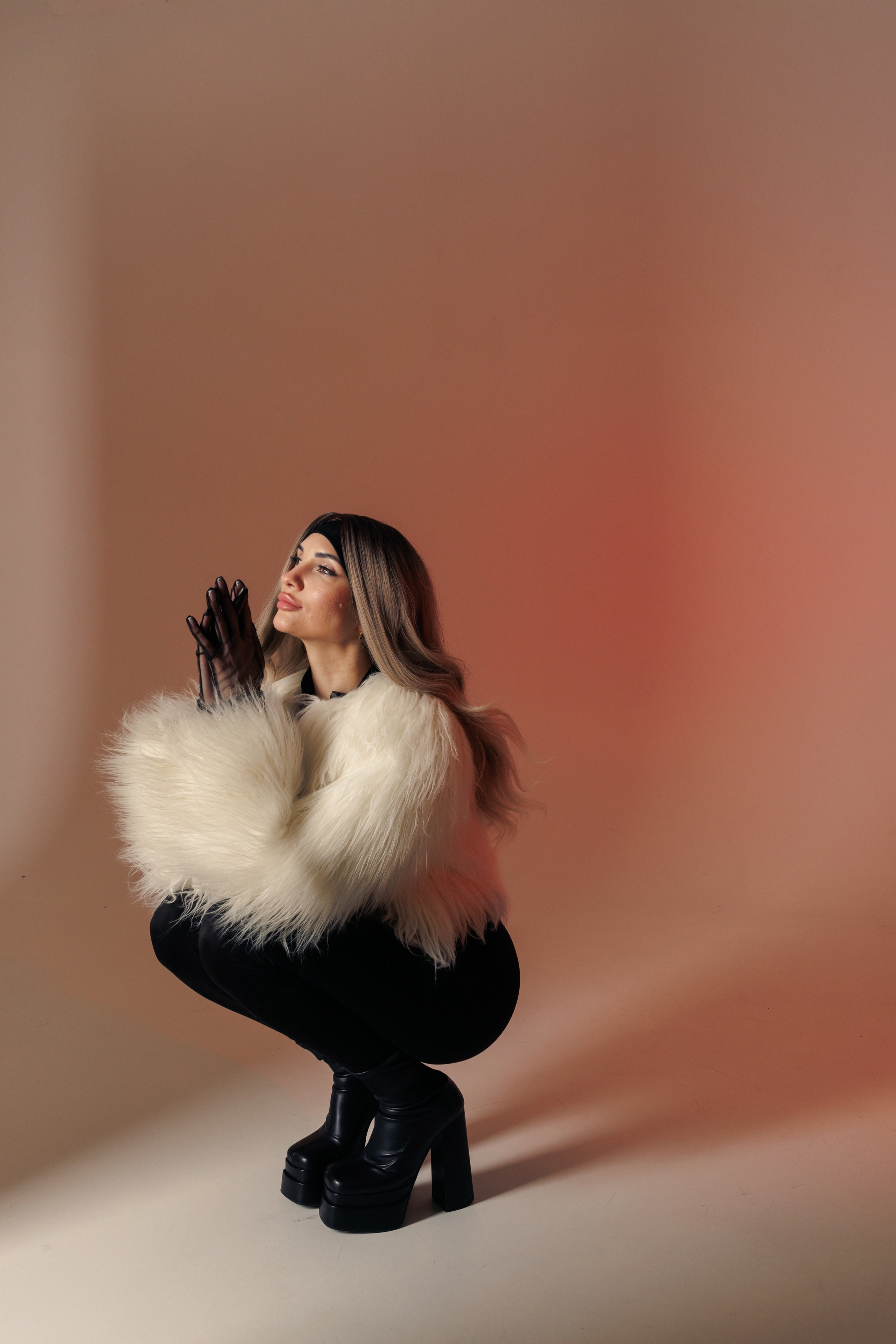 Женская фотосессия в студии с искусственным светом. Фотограф Валерия Горбунова Подольск Бутово Видное Щербинка