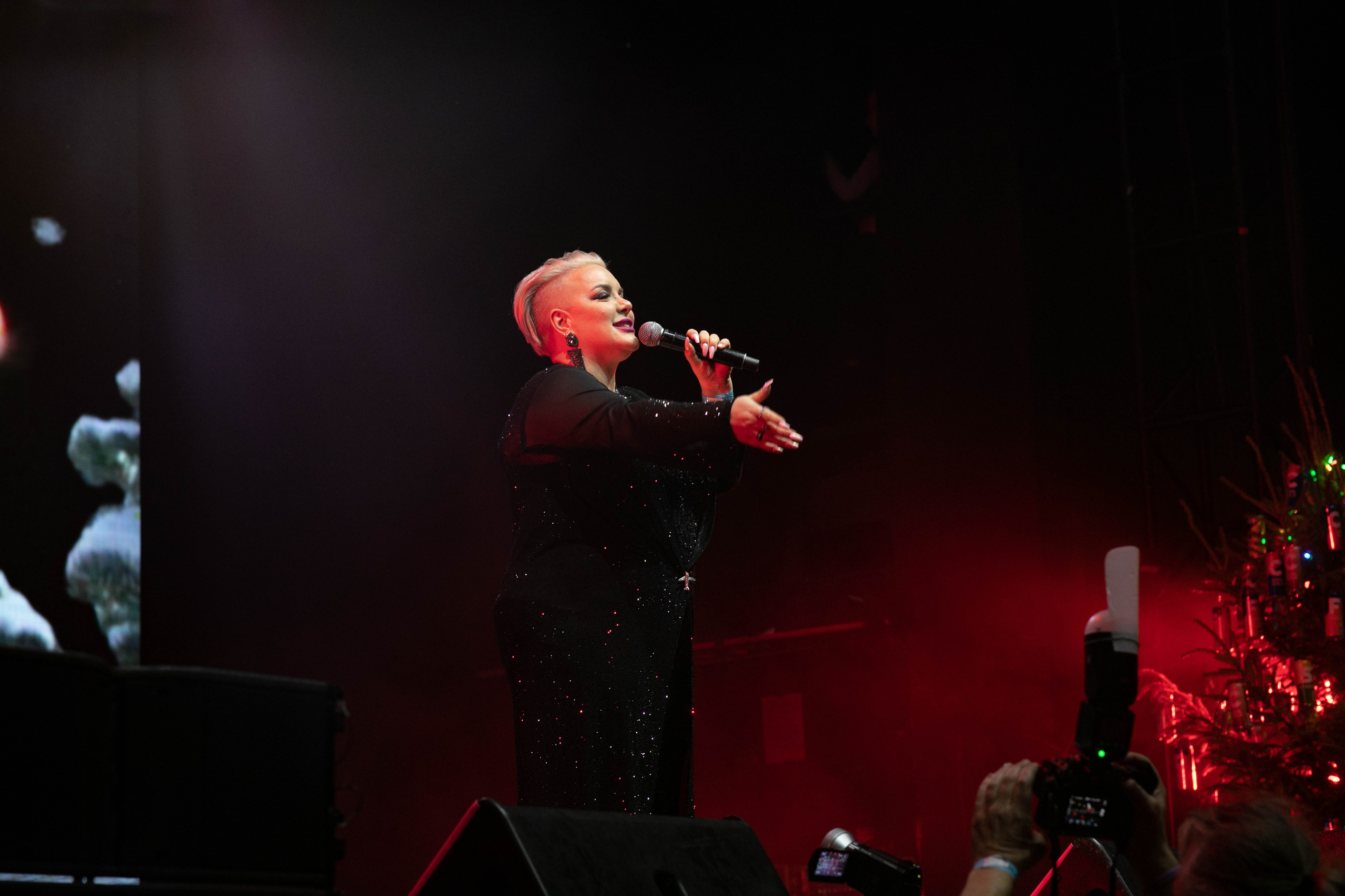 ММTV новый год 2024. Art photographer Nino