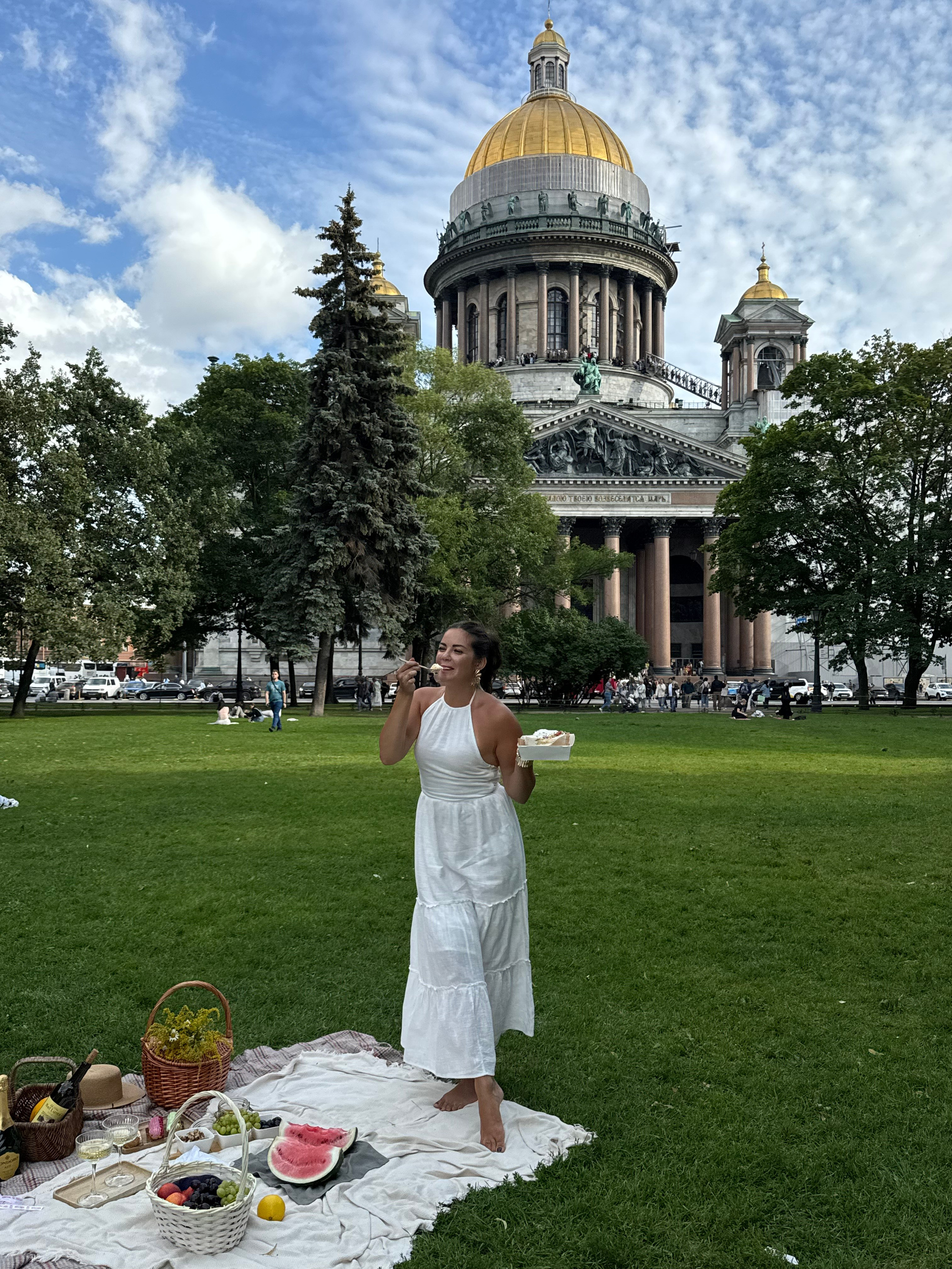 Пикник у Исаакиевского. Утонченный фотограф в Санкт-Петербурге Ксения Пелевина
