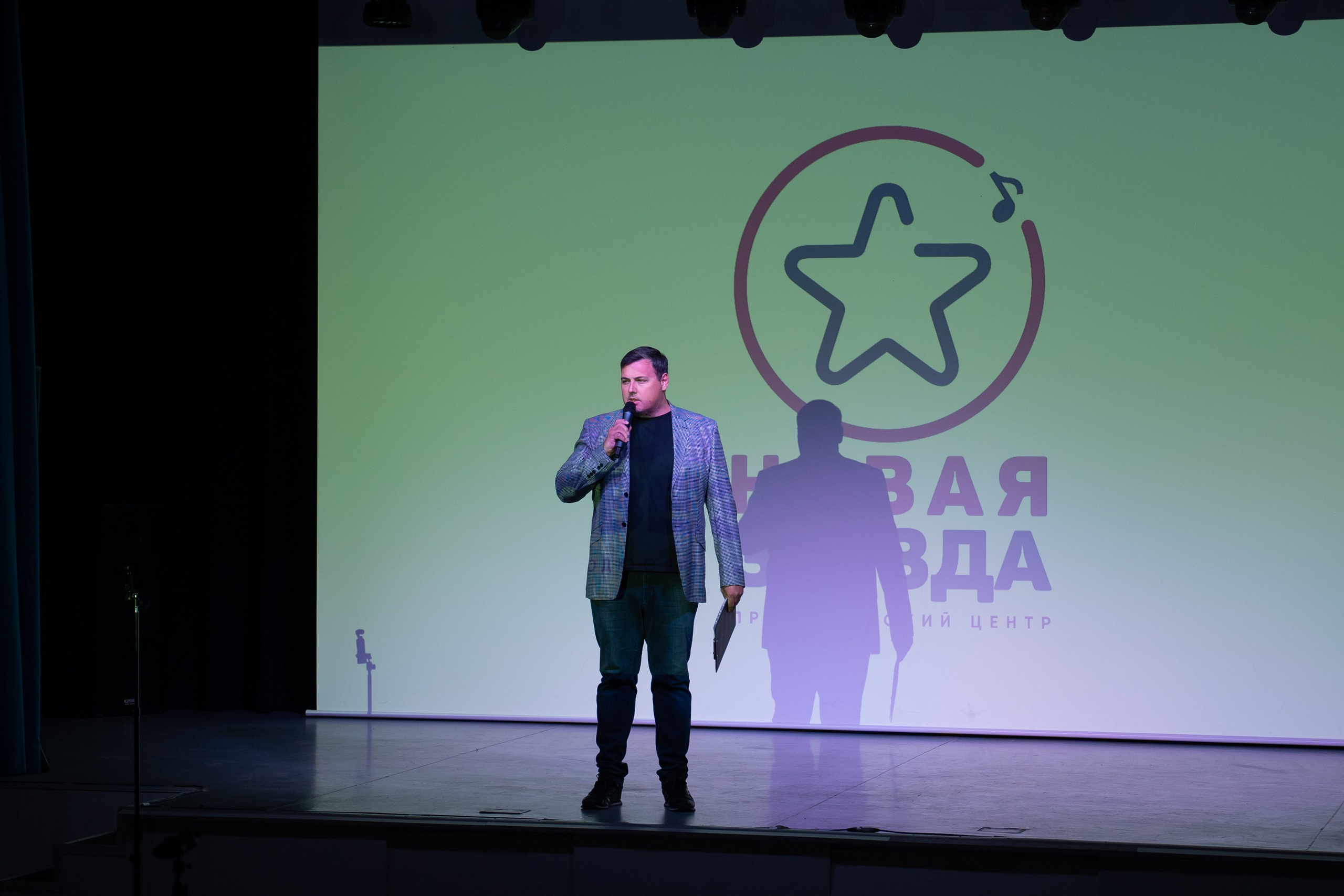 Отчетный концерт продюсерского центра «Новая Звезда». Фото / Видеосъемка в Москве