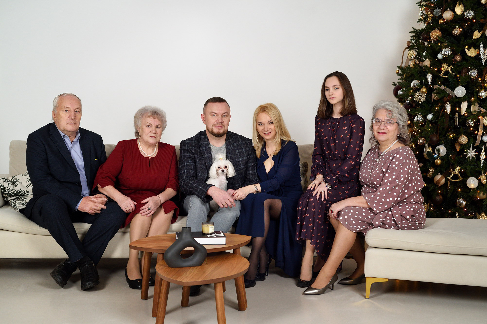 Семейная съёмка студия Чебоксары. Семейный и школьный Фотограф Чебоксары