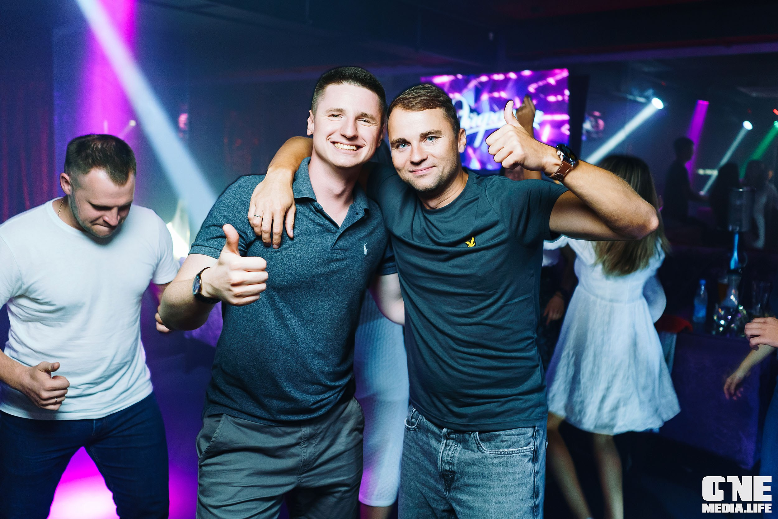 Фоторепортаж из караоке-клуба Эйфория. One Media Life: фоторепортажи, фотоотчеты с мероприятий и заведений