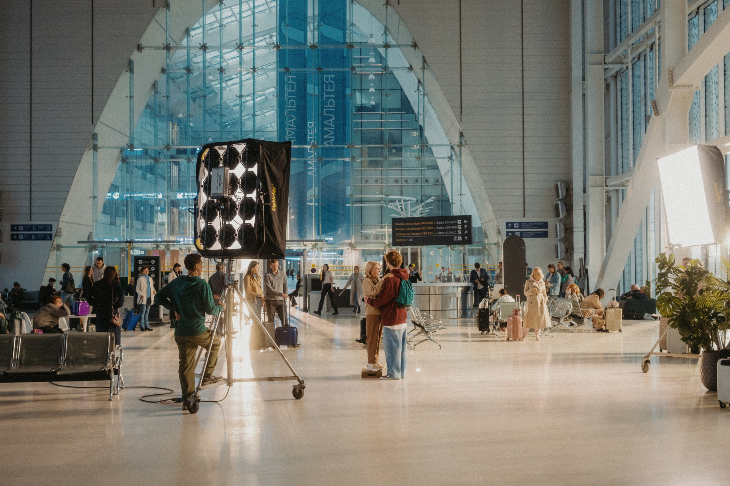 BACKSTAGE МегаФон «На связи с близкими». Бэкстейдж и репортажный фотограф в Москве Артем Онацко