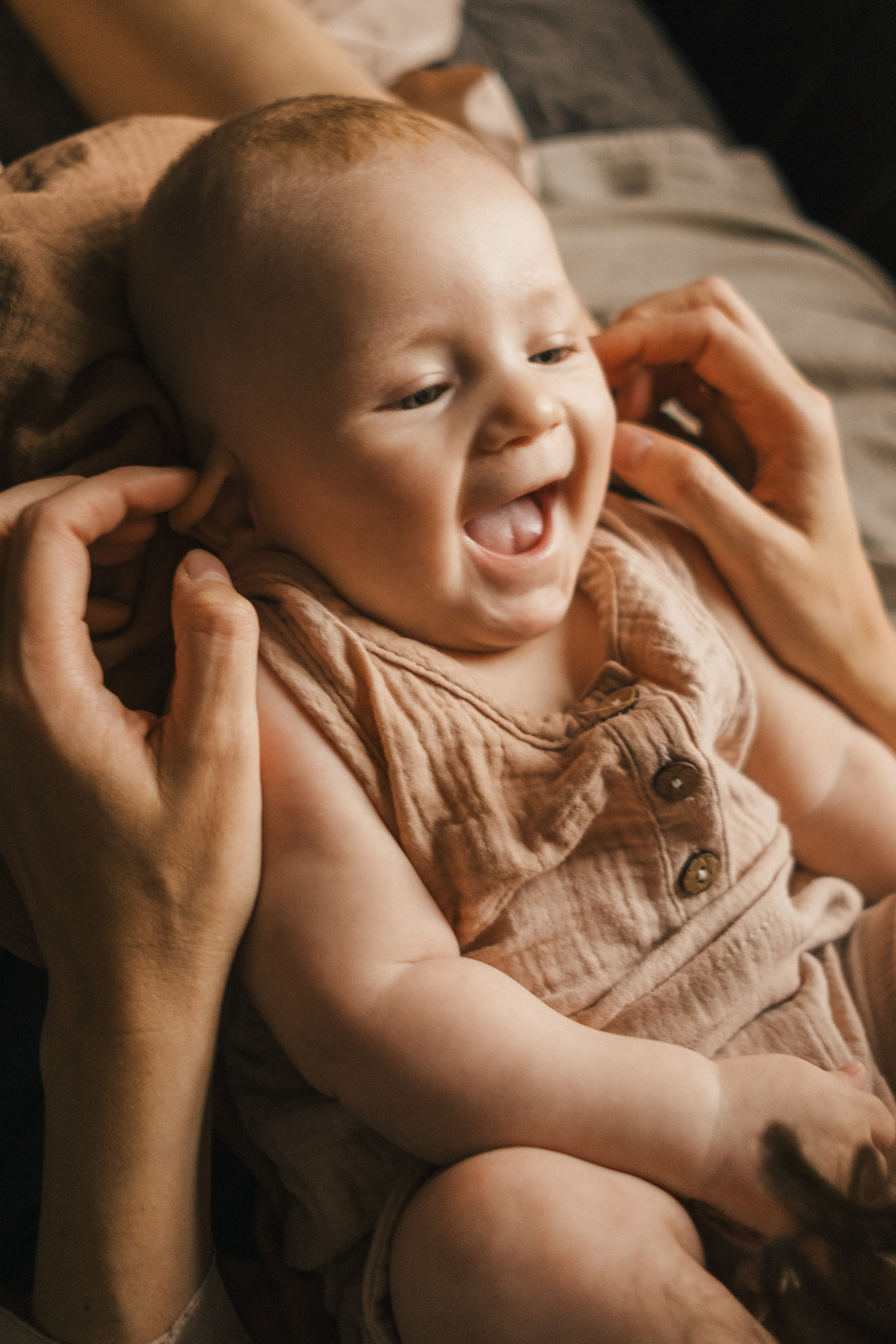 Мама и малыш. Питерское утро Светы и Мироши. Фотограф в Москве (готова приехать к вам в город)