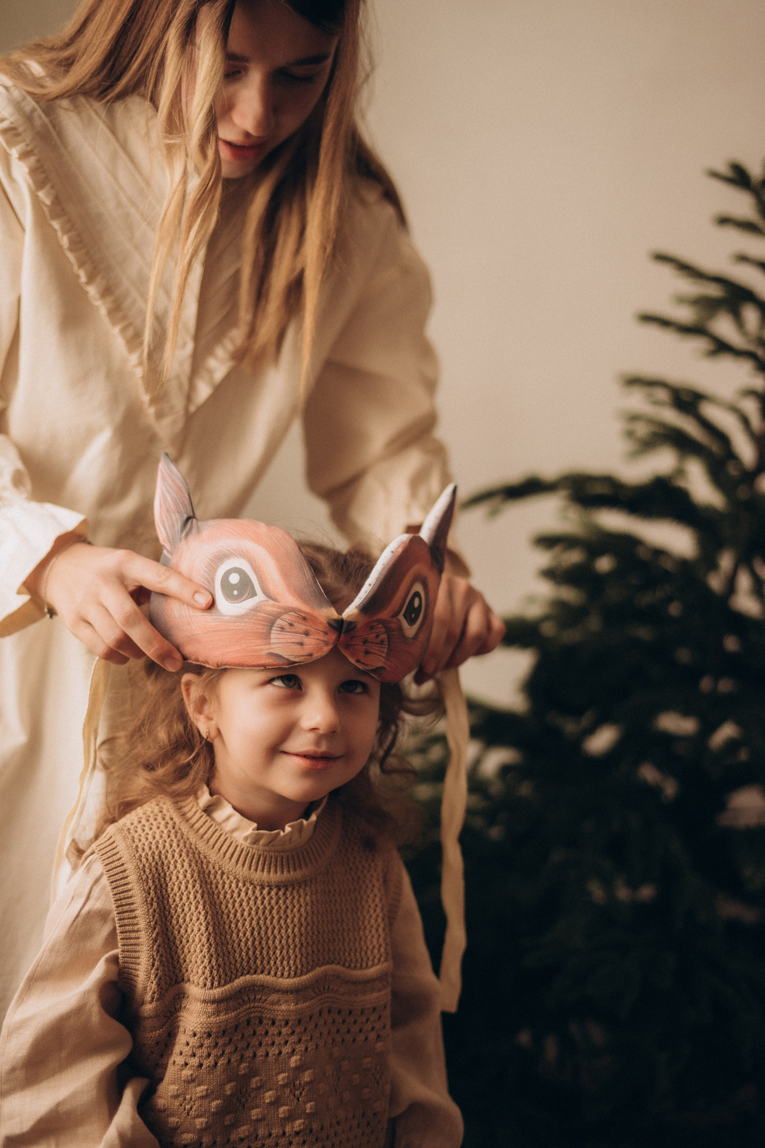 Женя, Ваня, Таисия и Есения. Главная