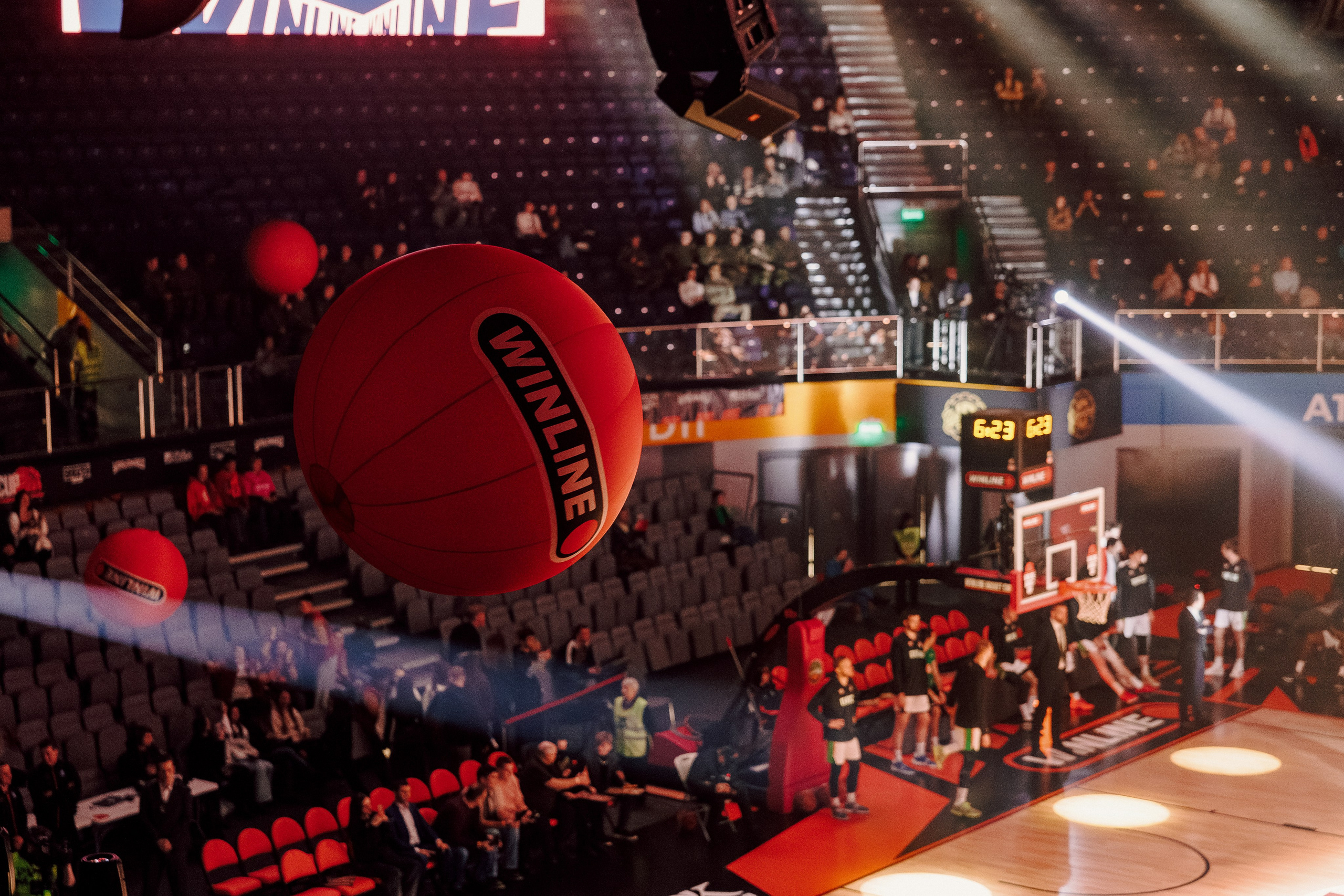 Winline Basket Cup — УРАЛМАШ — УНИКС. Лёшка Варзегов — фотограф