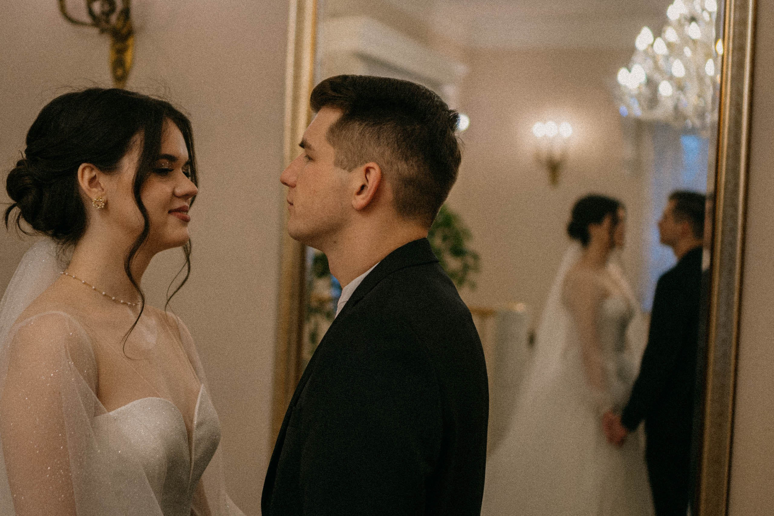 СВАДЕБНАЯ СЬЕМКА ПАРЫ В ГОРОДЕ ПУШКИН В ПАРКЕ ЕКАТЕРИНЕНСКОМ В НОЯБРЕ. Профессиональный фотограф, Санкт-Петербург — Виктория Богомолова