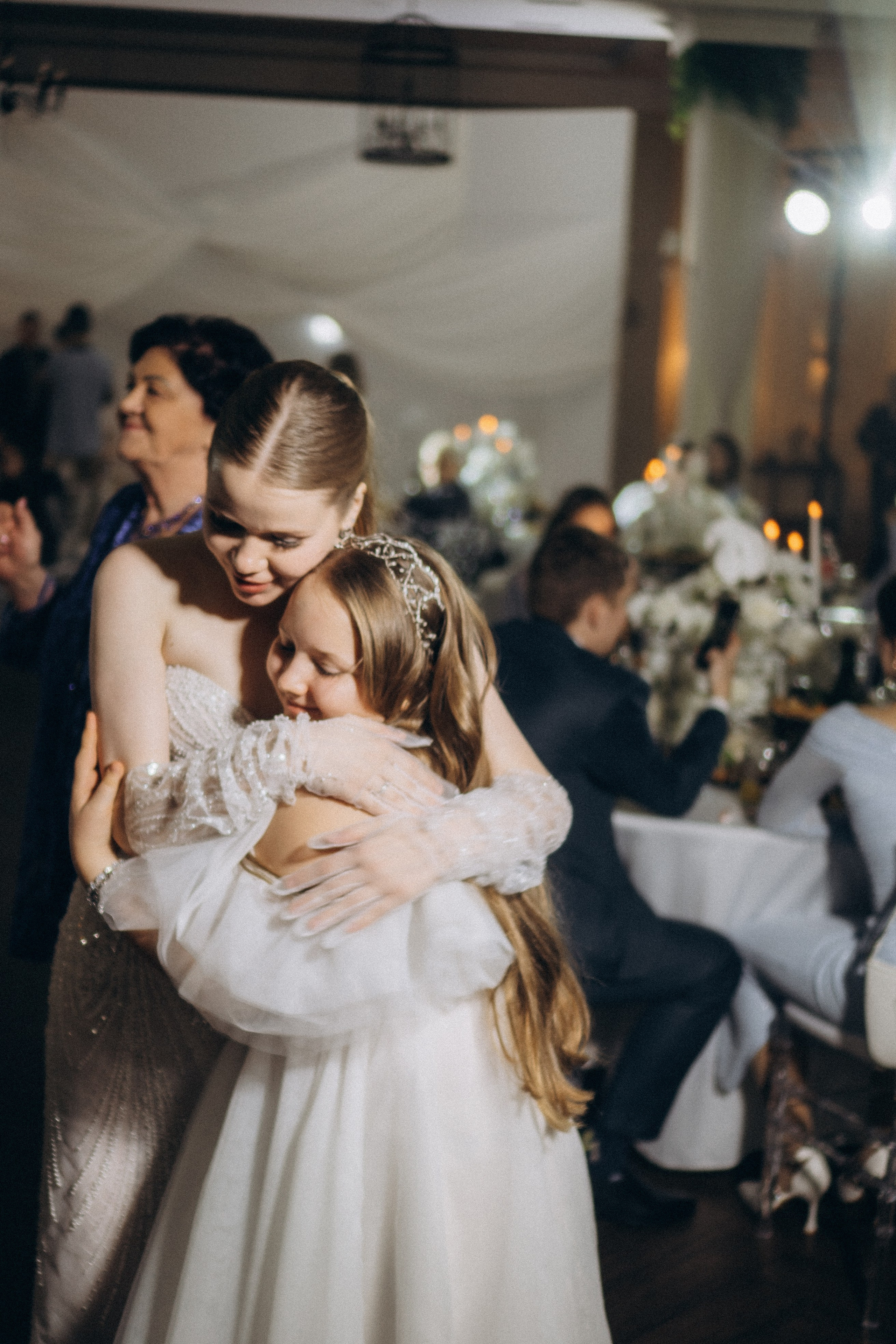 СВАДЕБНАЯ СЬЕМКА СБОРОВ В ОТЕЛЕ И ВЫЕЗД НА ЦЕРЕМОНИЮ (СНЯТО В СИБИРЕ В НИЖНЕВАРТОВСКЕ). Профессиональный фотограф, Санкт-Петербург — Виктория Богомолова