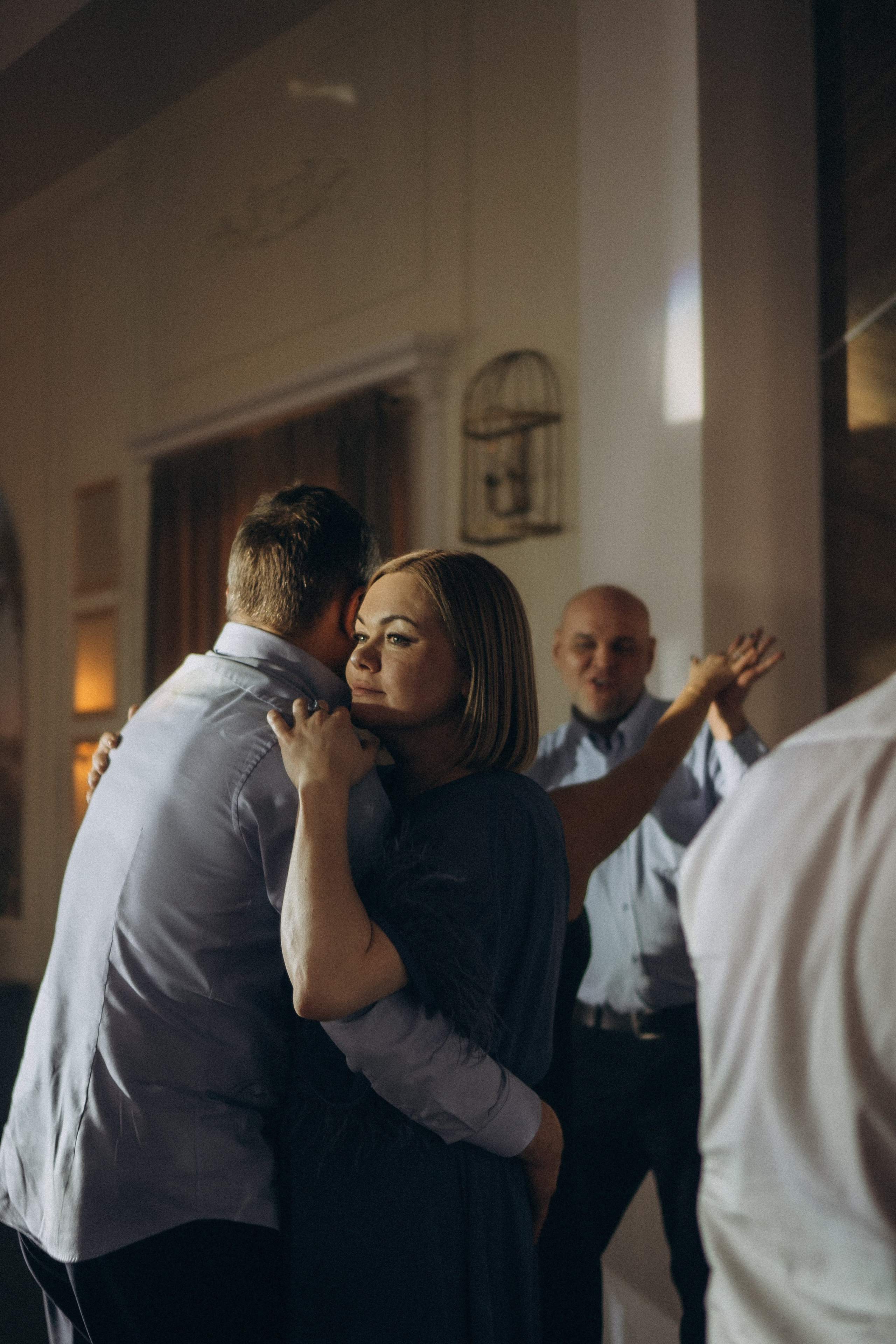 СВАДЕБНАЯ СЬЕМКА СБОРОВ В ОТЕЛЕ И ВЫЕЗД НА ЦЕРЕМОНИЮ (СНЯТО В СИБИРЕ В НИЖНЕВАРТОВСКЕ). Профессиональный фотограф, Санкт-Петербург — Виктория Богомолова