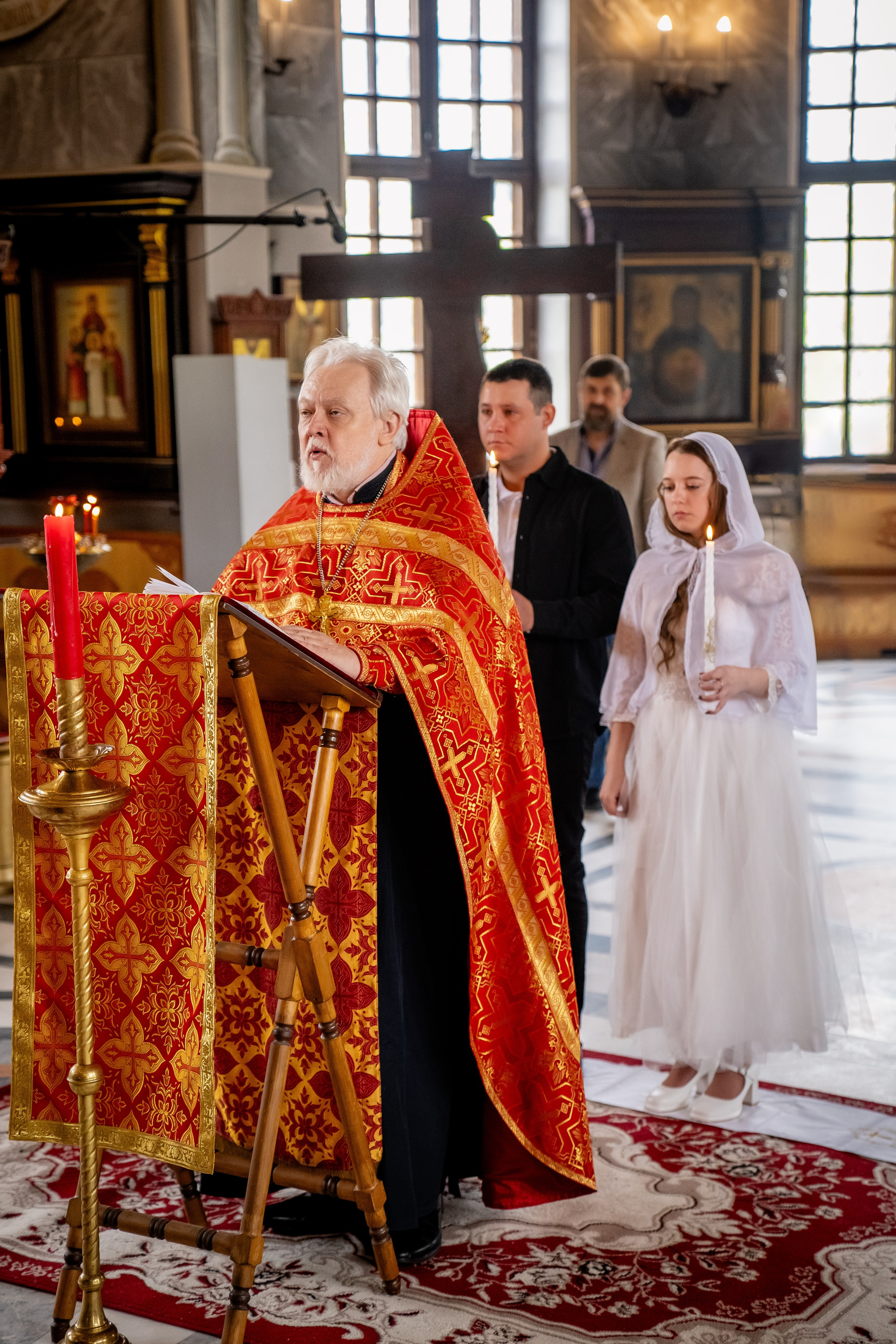 Венчание Юлии и Александра. Портретный фотограф в Москве Илья Корненков