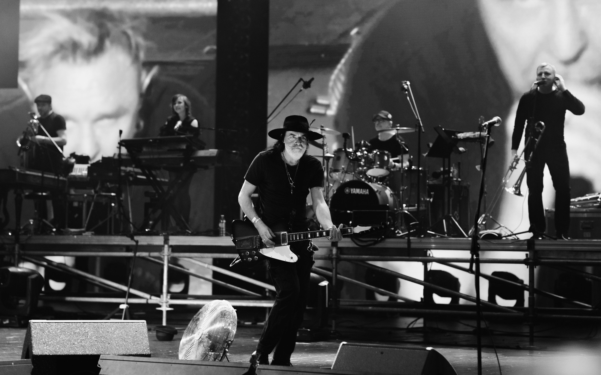 Гарик Сукачев. Главная