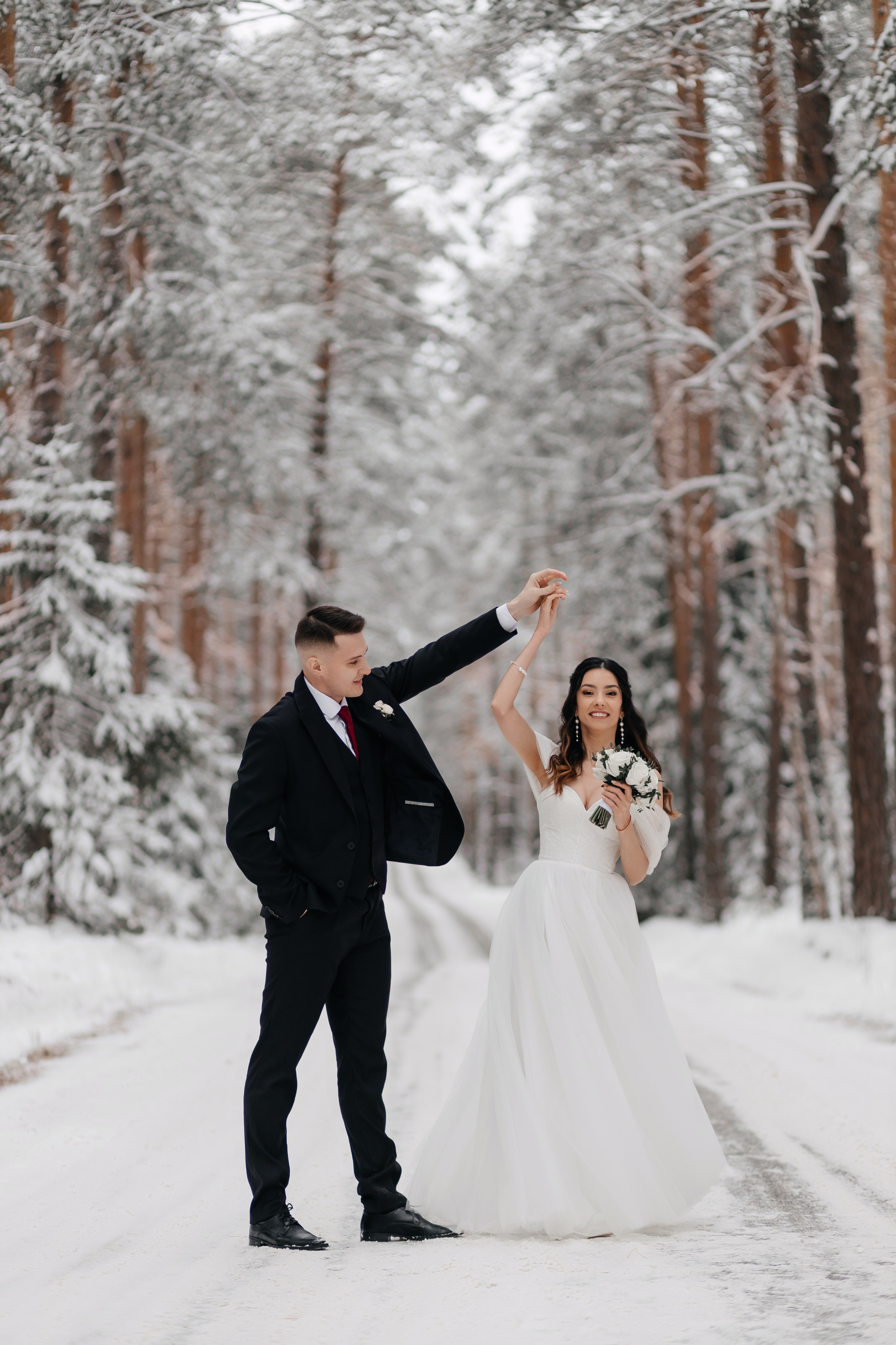 Иван и Сабина. Свадебный фотограф Чайковский