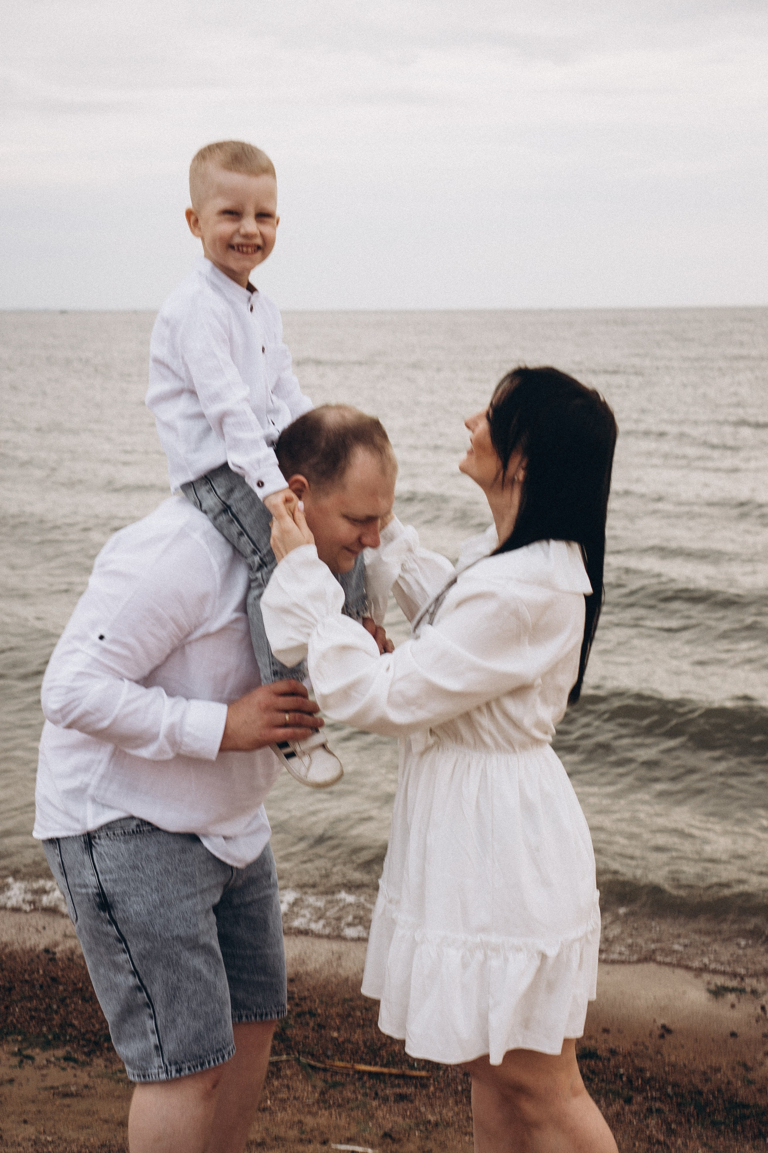 Семейная история на берегу залива. Профессиональный фотограф, Санкт-Петербург — Виктория Богомолова