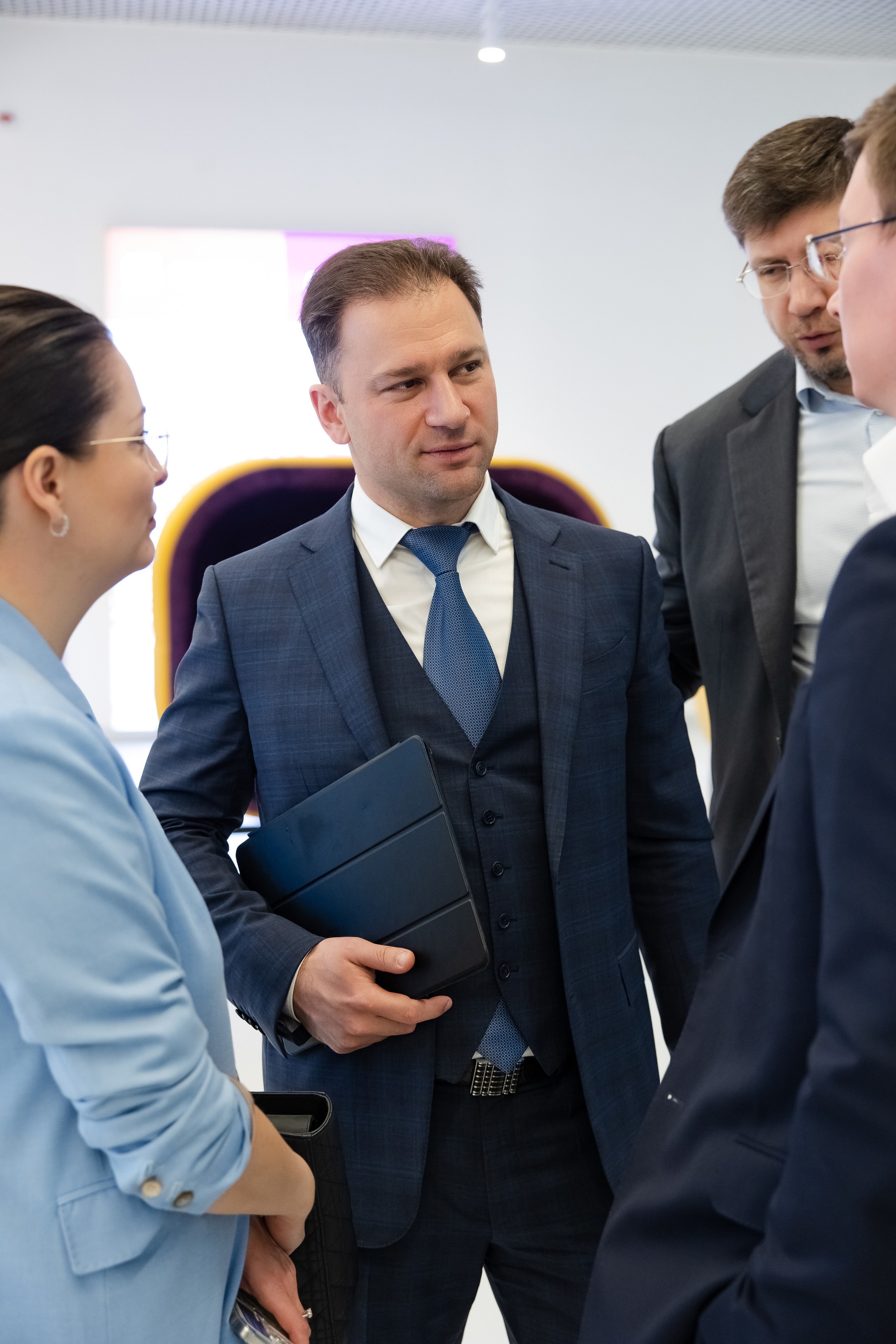 Новые технологии и философия комфортного жилья. Свадебный репортажный фотограф в Москве