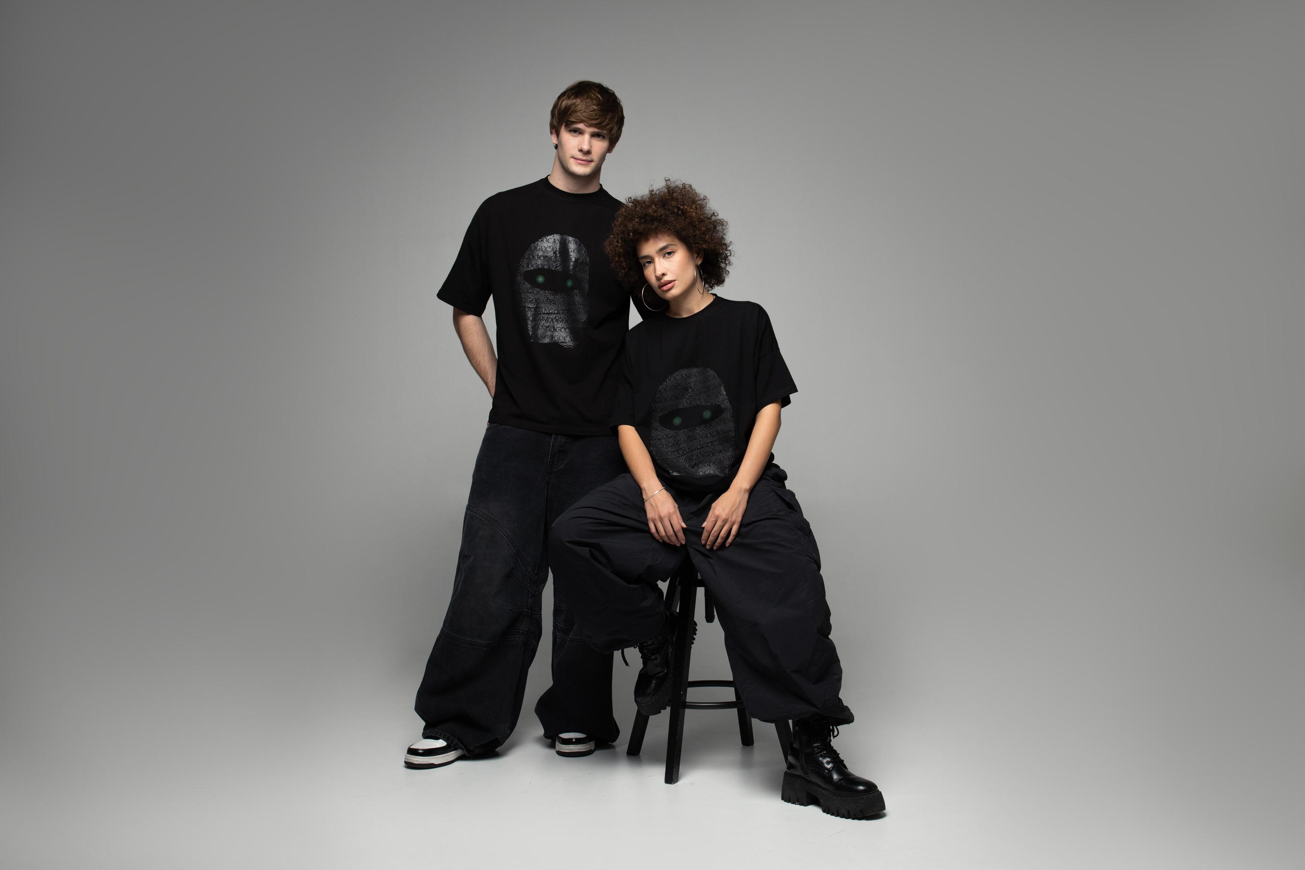 КАТАЛОГ | серый фон. RUNA production — стильные съемки для брендов