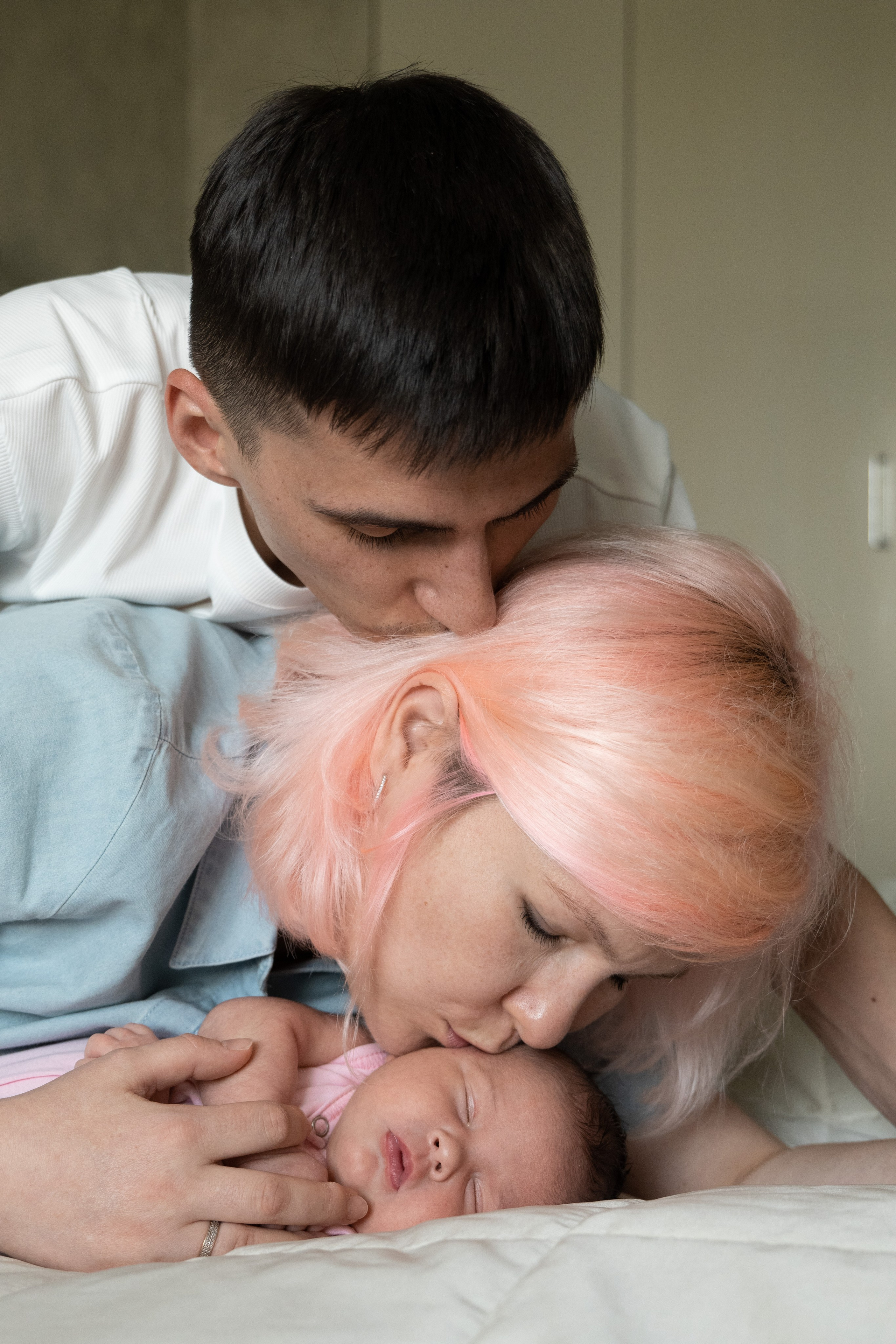 Домашняя фотосессия с новорожденным. Фотограф видеограф Ольга Василевская