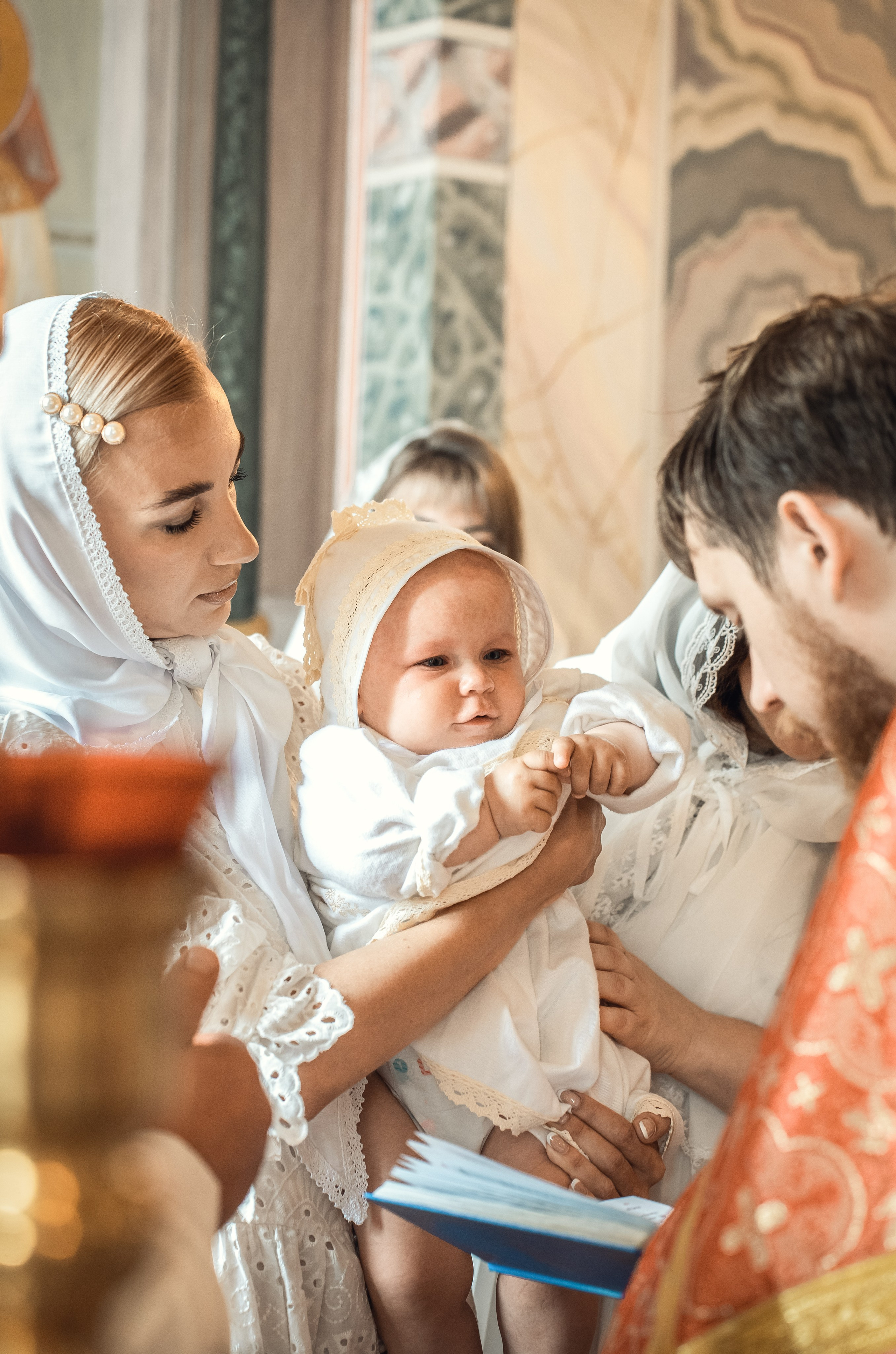 Крещение Полины в храме Покрова Пресвятой Богородицы. Фотограф на Крещение Тула и Венчание в Туле, детский и семейный фотограф