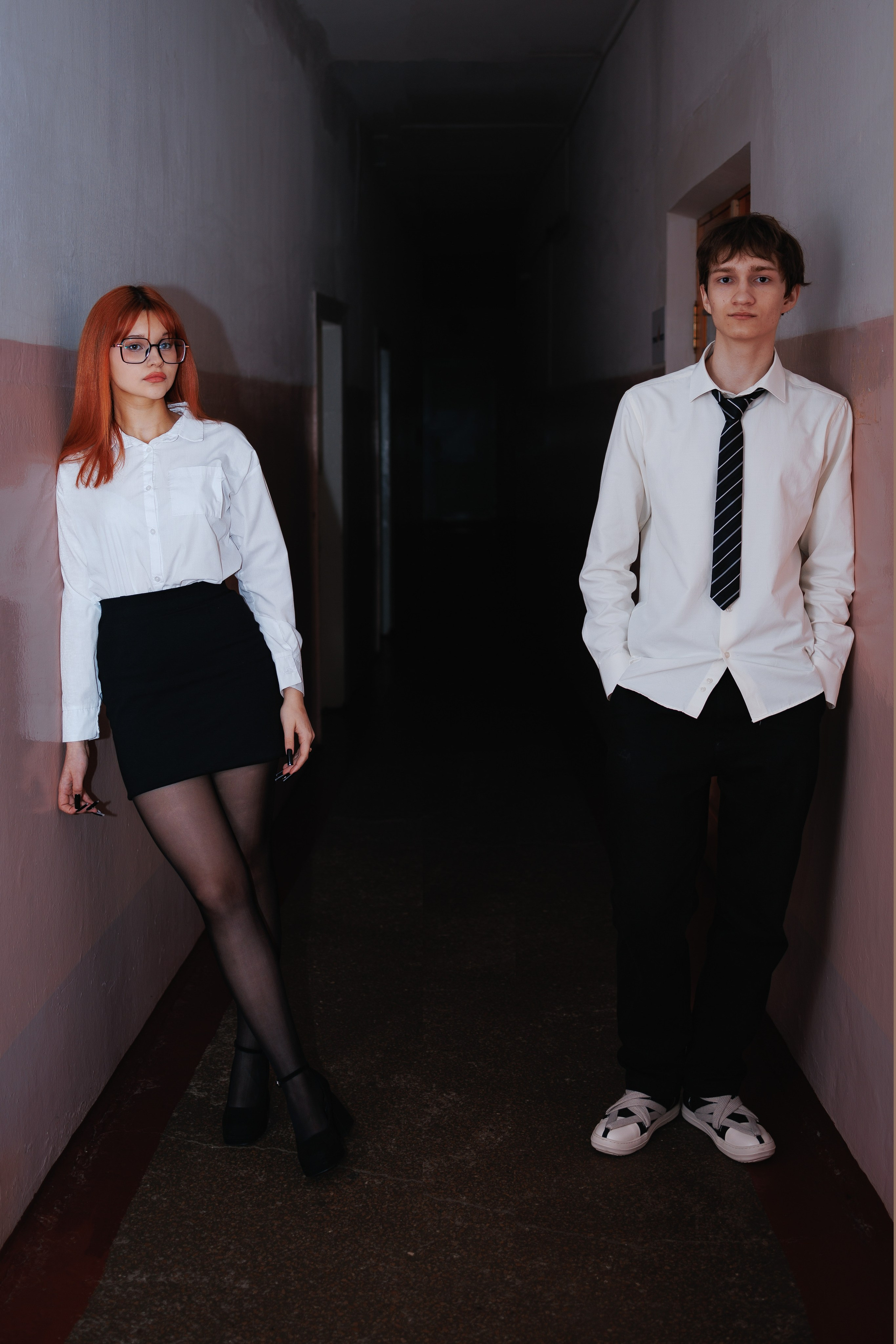 Позы для школьной фотосессии. Фотограф Медногорск Кувандык Оксана Шерехода свадебные, семейные, индивидуальные, школьные фотосессии. Печать фотоальбомов