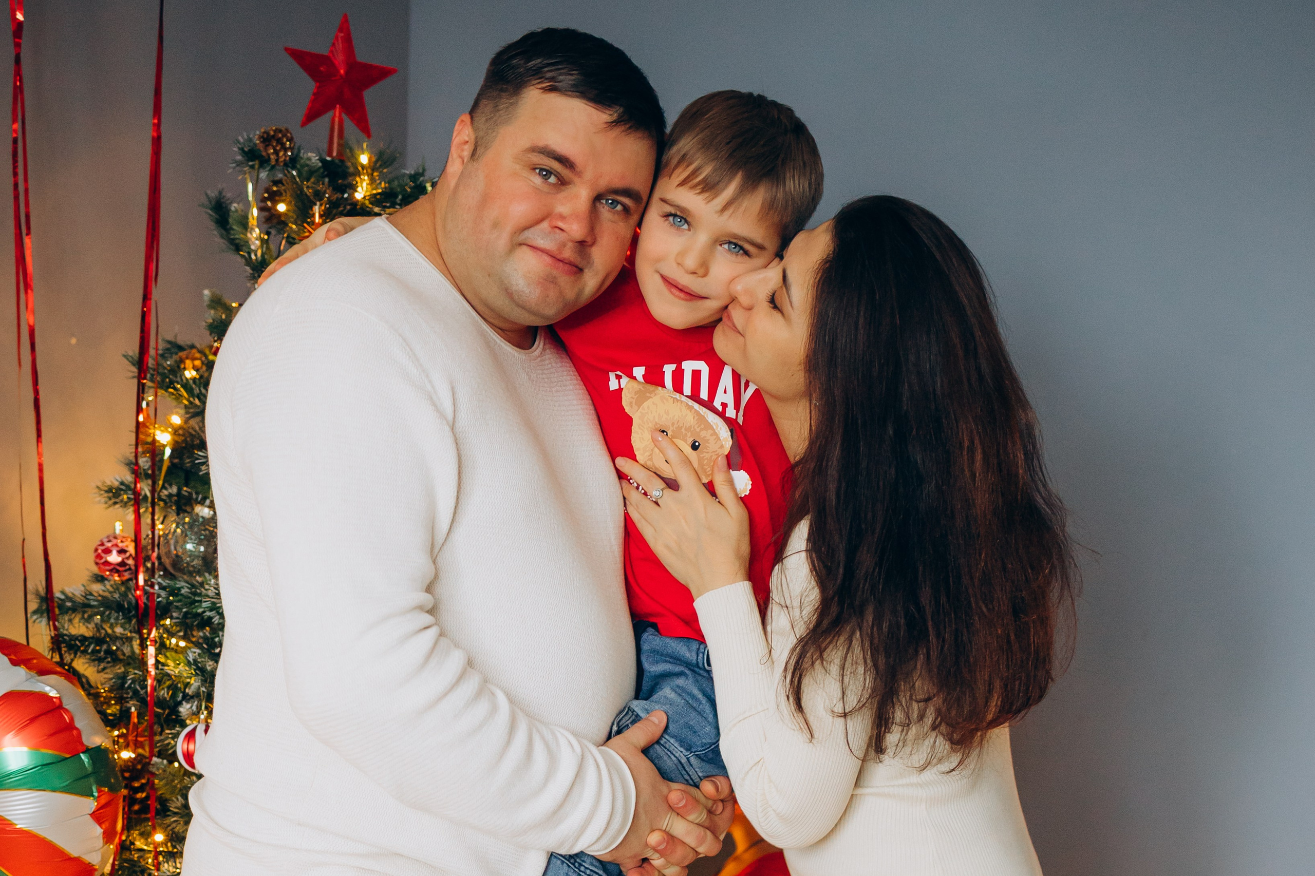 Семья — это тепло объятий и свет улыбок!. Фотограф Москва Светлана Кирюшина