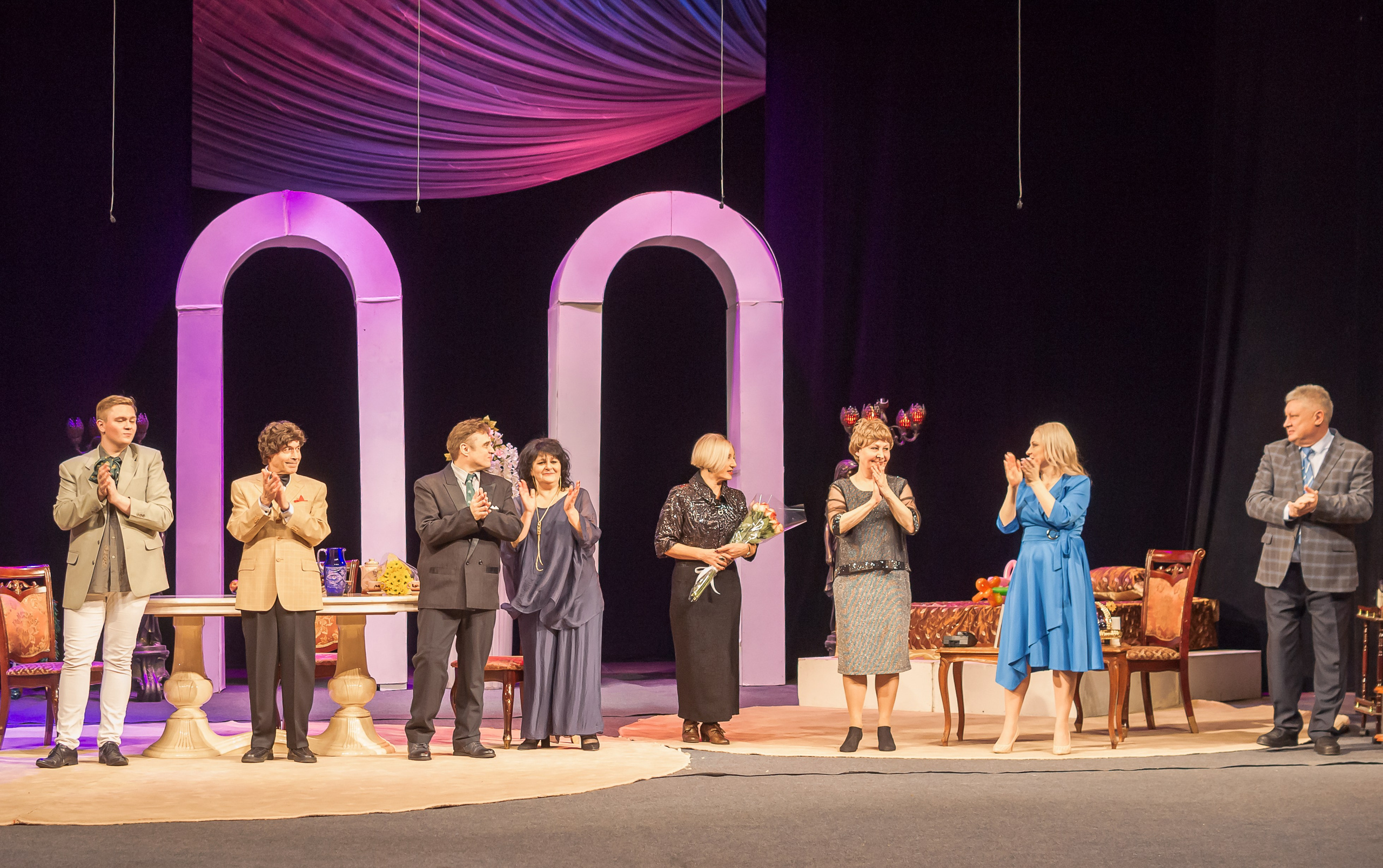 Знойные мамочки. Съемка спектакля. Предметный и контентный фотограф в Москве и Зеленограде Анастасиевская