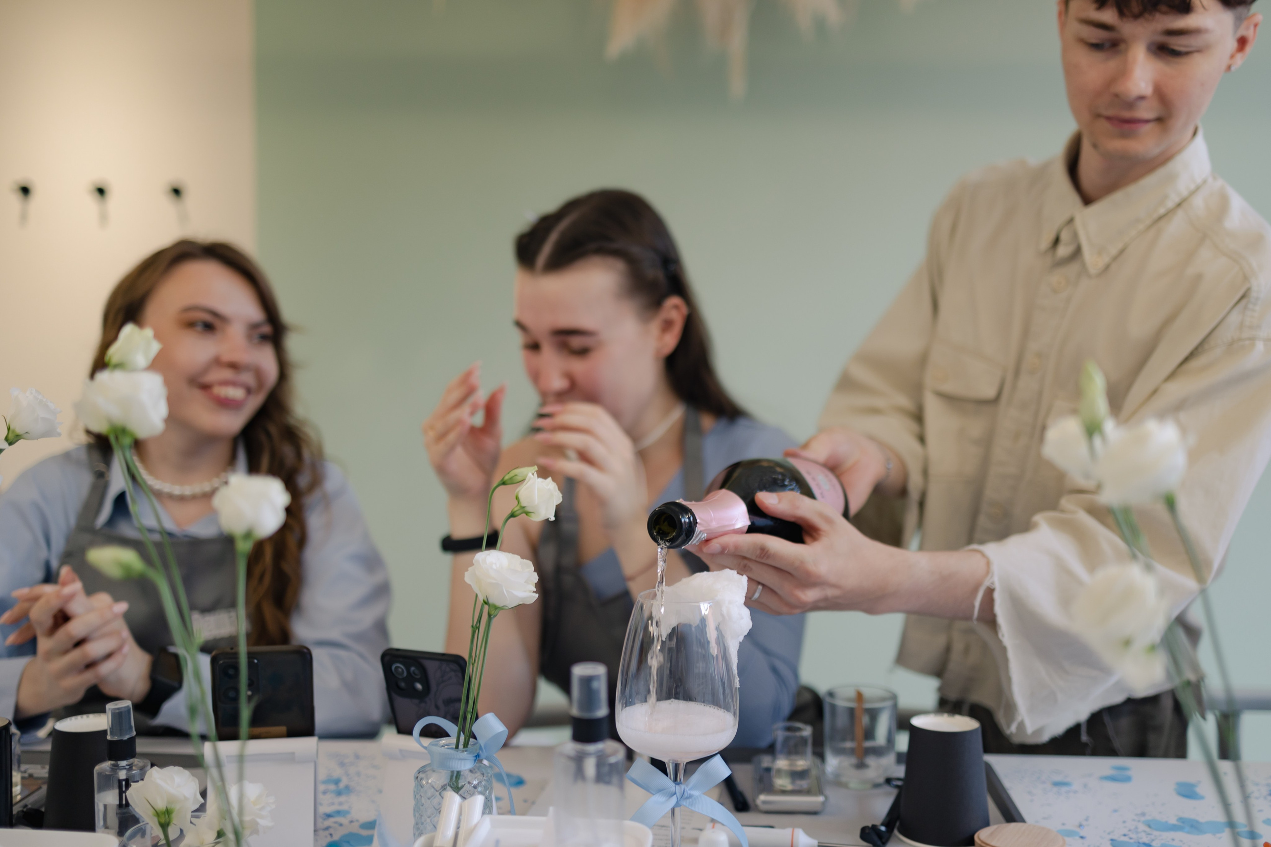 Rewax 29.07.24. Репортажный и портретный фотограф в Санктпетербурге. Видиосъемка мероприятий в Санкт-Петербурге