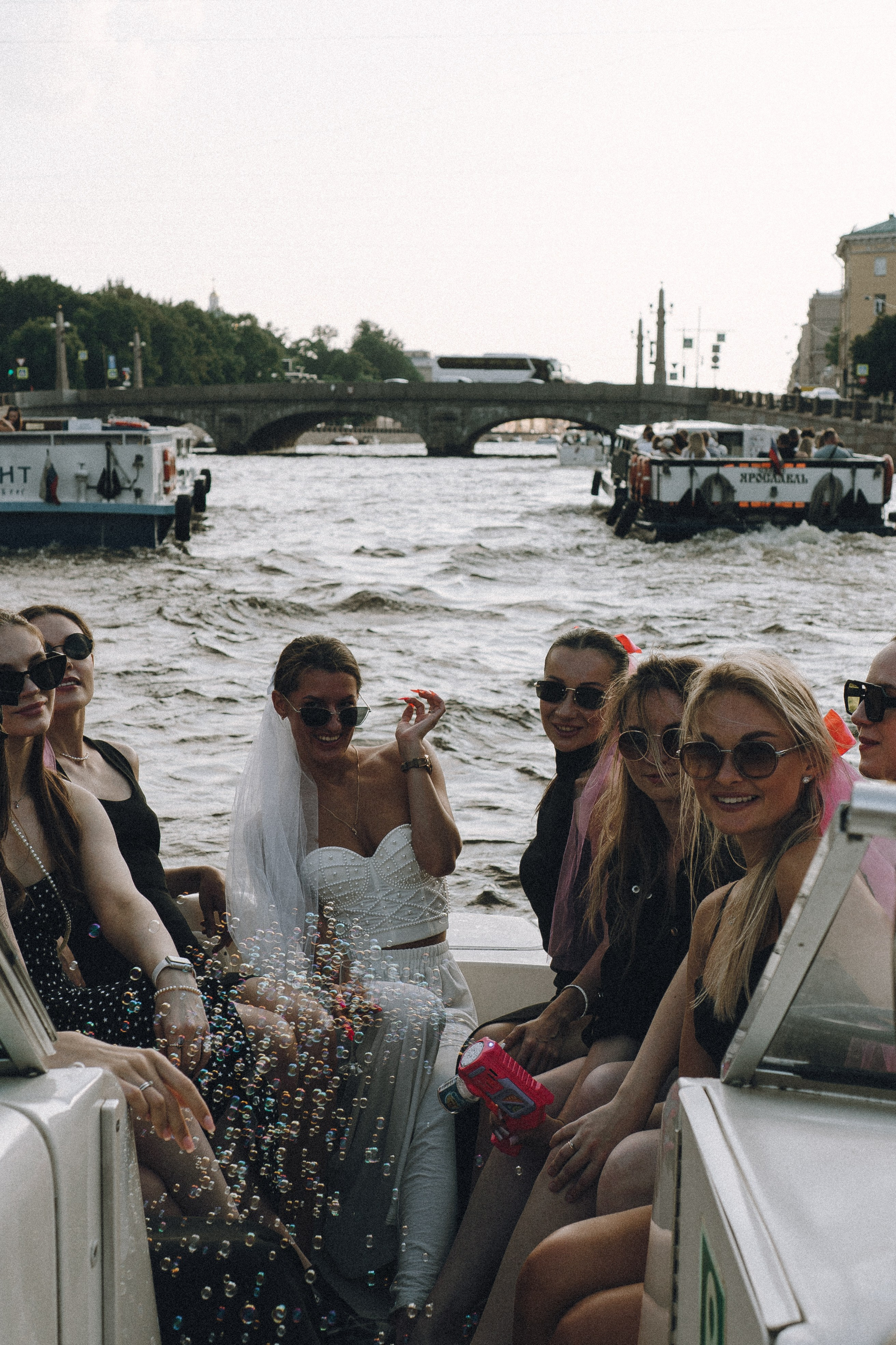 ДЕВИЧНИК НА КАТЕРЕ. Профессиональный фотограф, Санкт-Петербург — Виктория Богомолова
