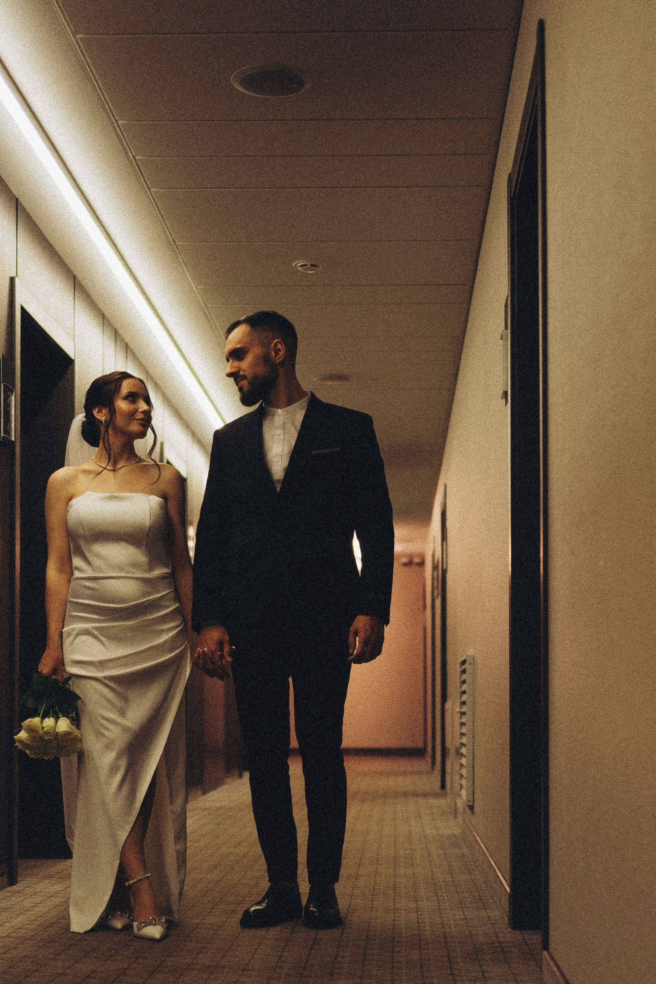 СВАДЕБНАЯ СЬЕМКА СБОРОВ ЖЕНИХА И НЕВЕСТЫ В ОТЕЛЕ И ТАКЖЕ ФОТОСЕССИИЯ В ОТЕЛЕЕ МЕГАПОЛИС БРЯНСК. Профессиональный фотограф, Санкт-Петербург — Виктория Богомолова