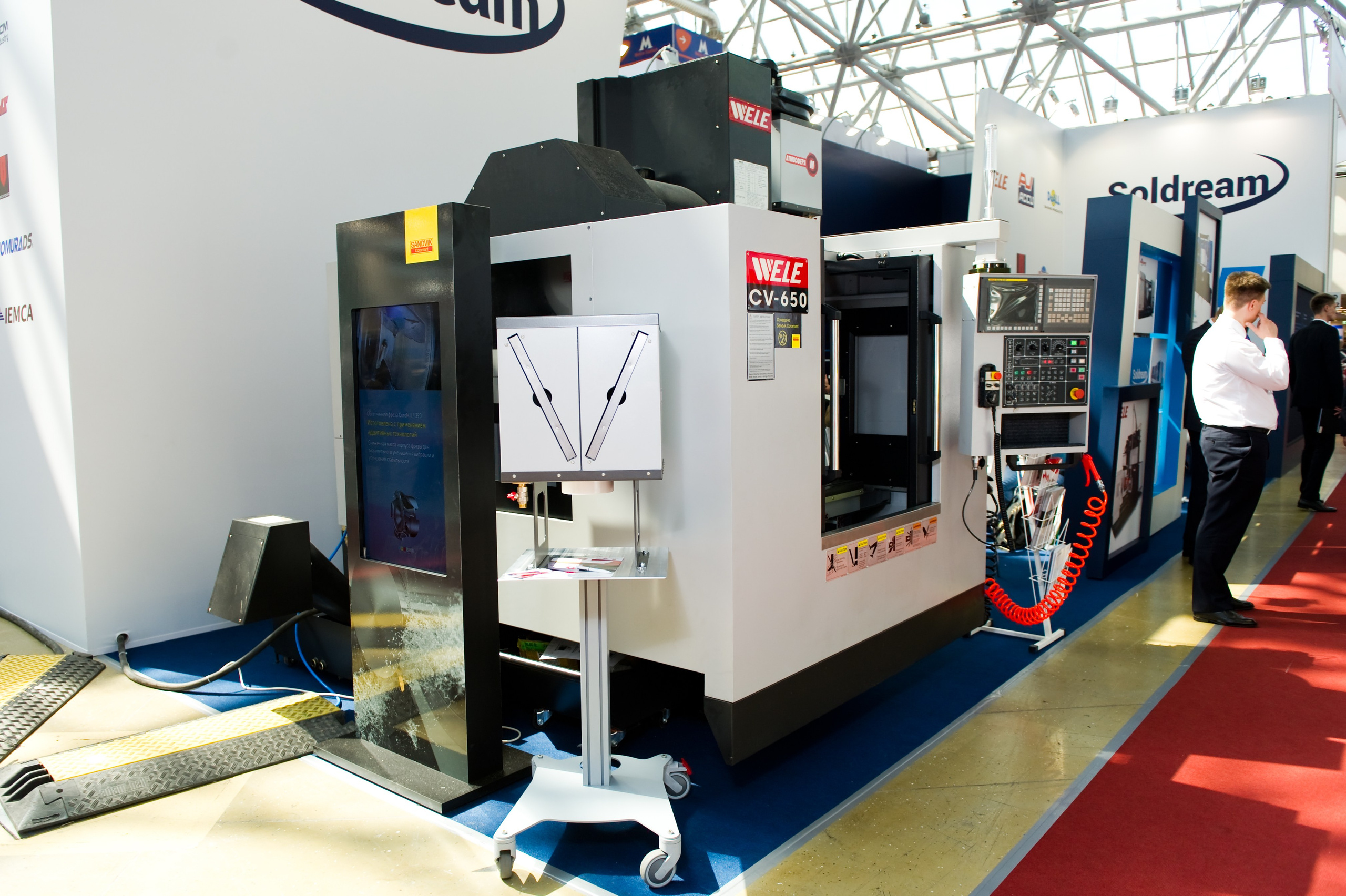 Работа Sandvik на выставке «Металлообработка». Репортажный фотограф и видеограф Слава Думчев. Тимбилдинги, отчетники, корпоративы